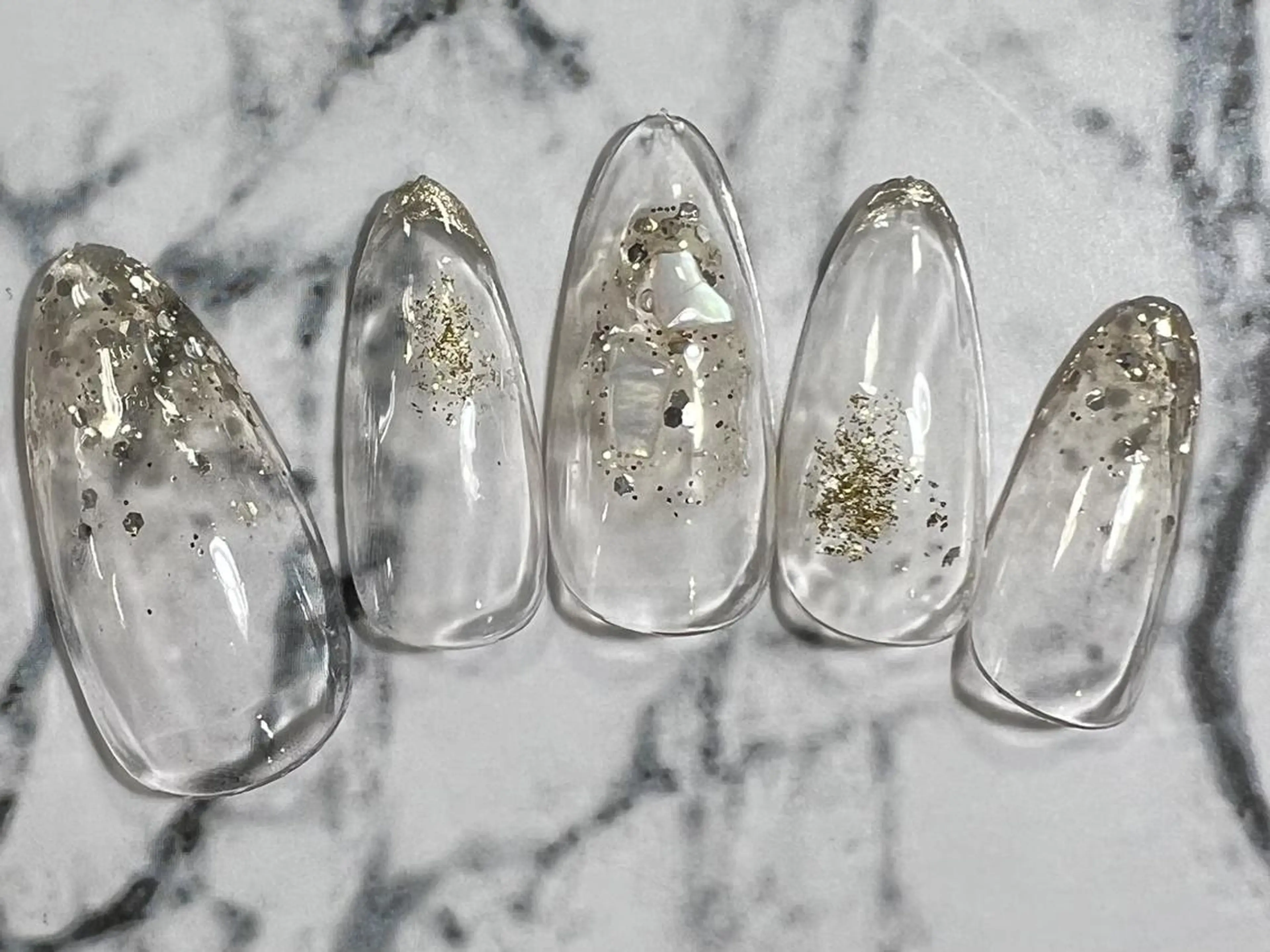 ネイル ❤️💛🩵京橋 痛ネイル⭐️3Dのネイルデザイン