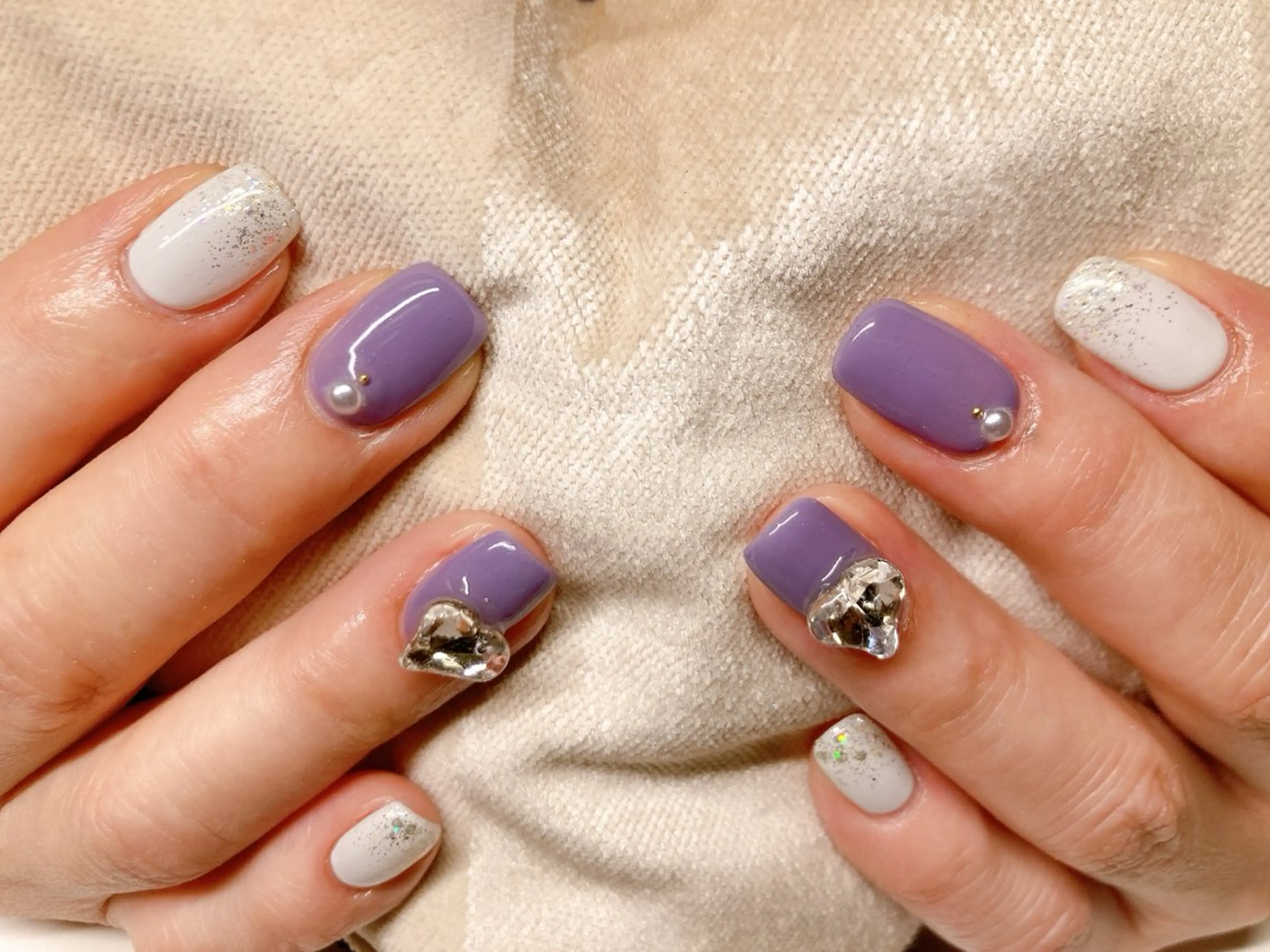 ネイル ECLAT エクラ所属・寺山 千鶴のネイルデザイン