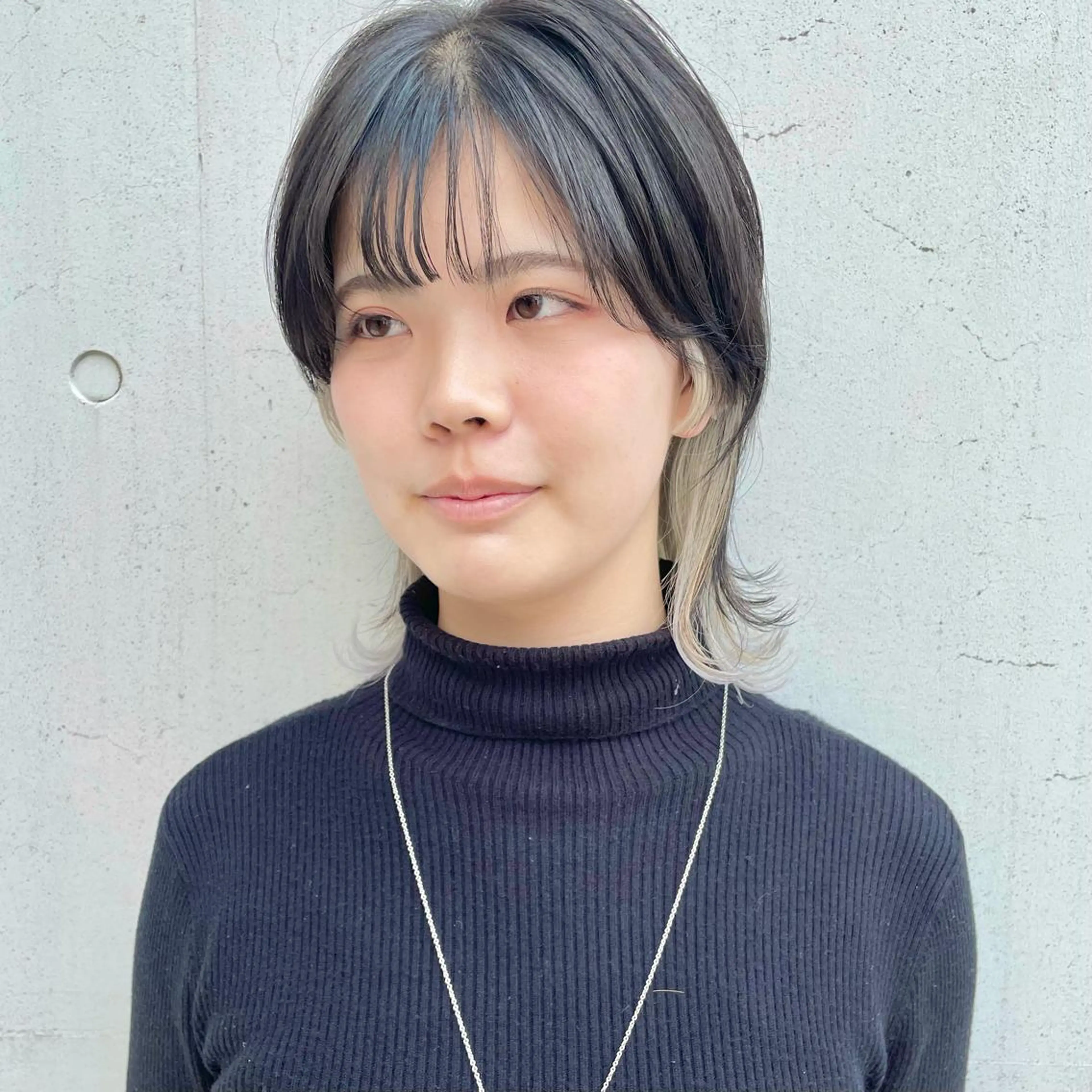 ミディアム カラー アディクシーカラー ベージュカラー ブリーチ ケアブリーチ ダブルカラー カット ヘアカラー トリートメント もにか🌞原宿/渋谷 🌝ブリーチカラーのヘアスタイル