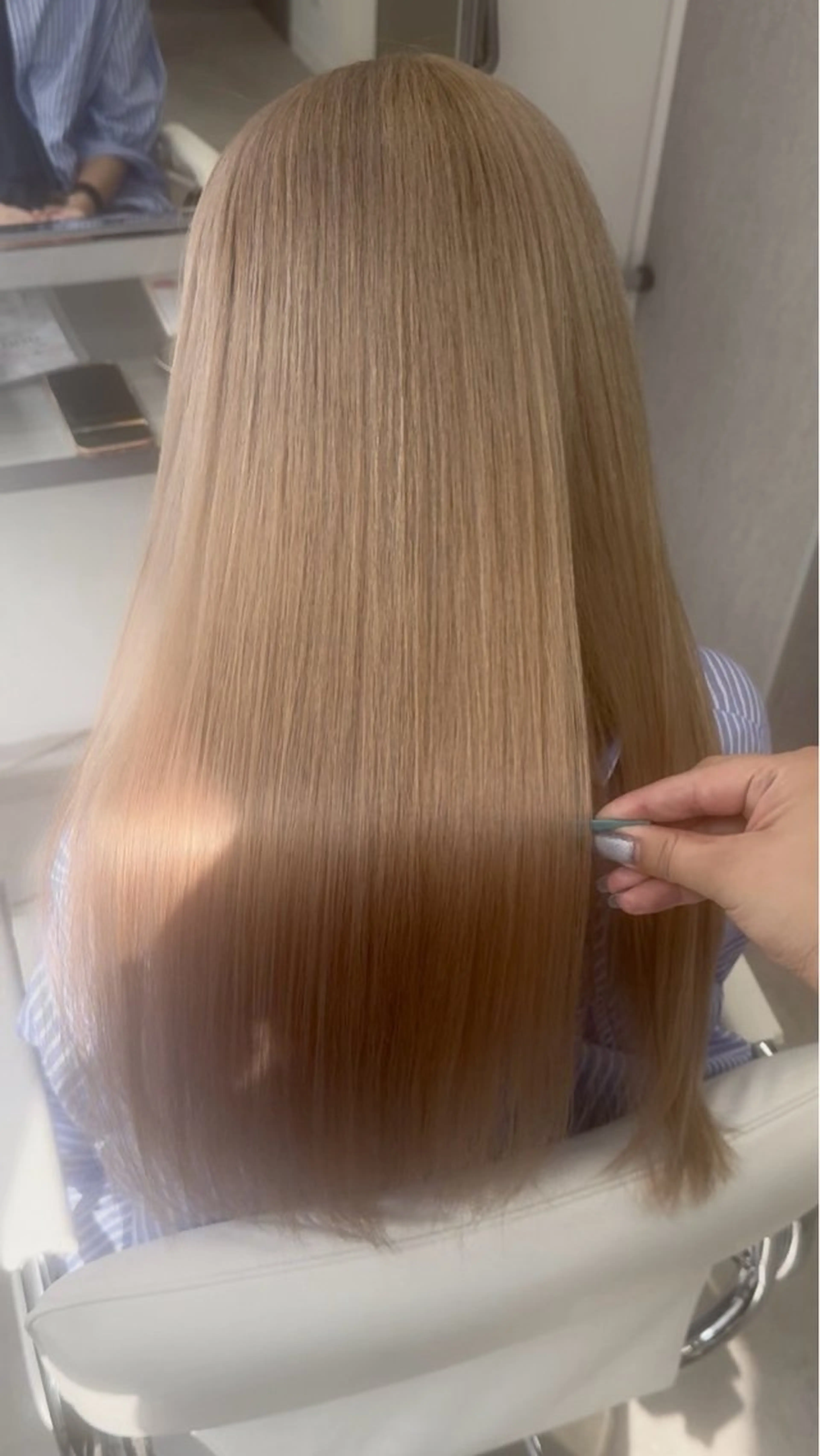 ロング カラー 🕯コバ/レイヤー/ 透明感/縮毛🕯のヘアスタイル