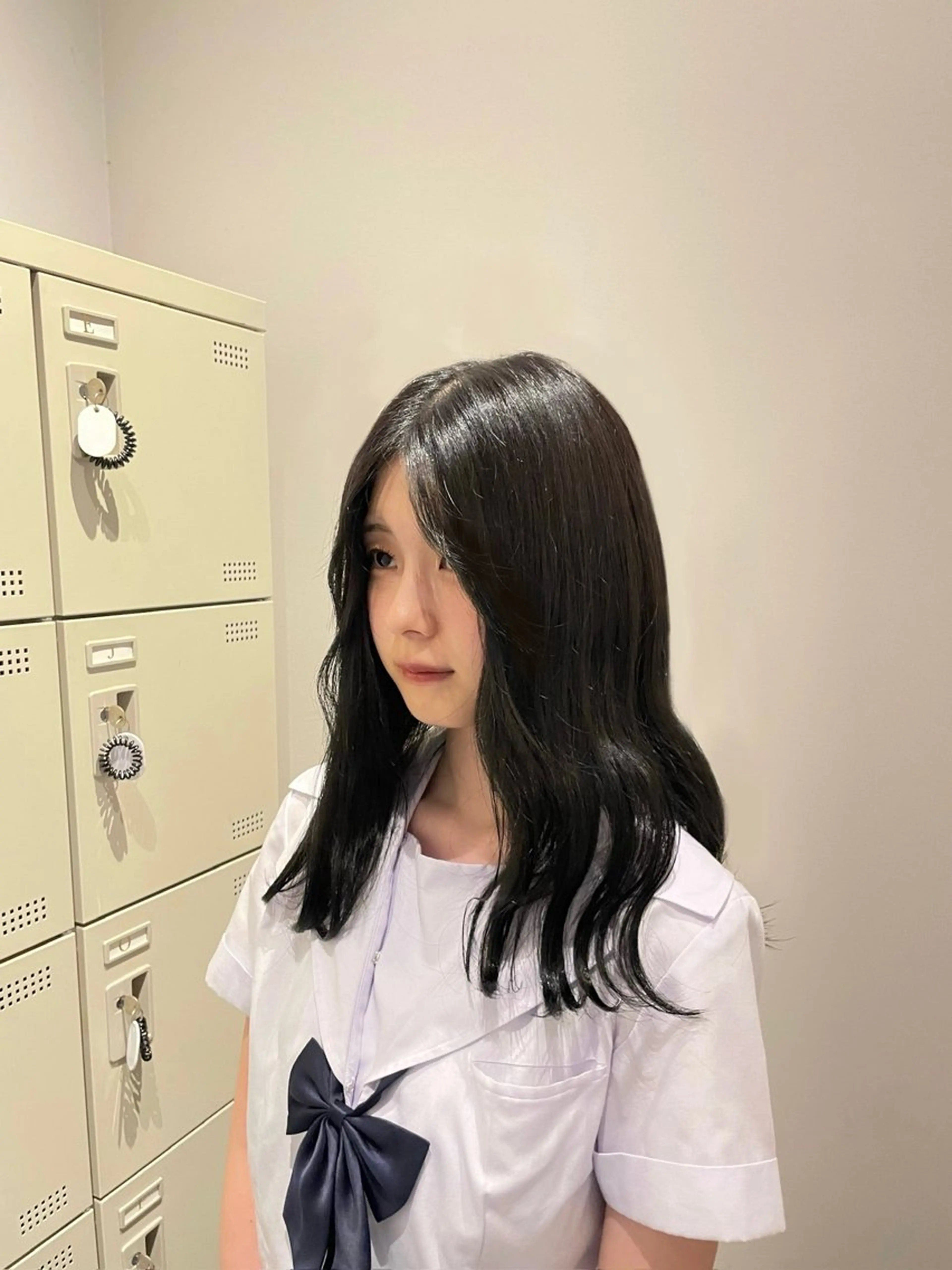 セミロング ヘアカラー トリートメント レイヤー/抜け感カラ ーAI🫧🎀のヘアスタイル