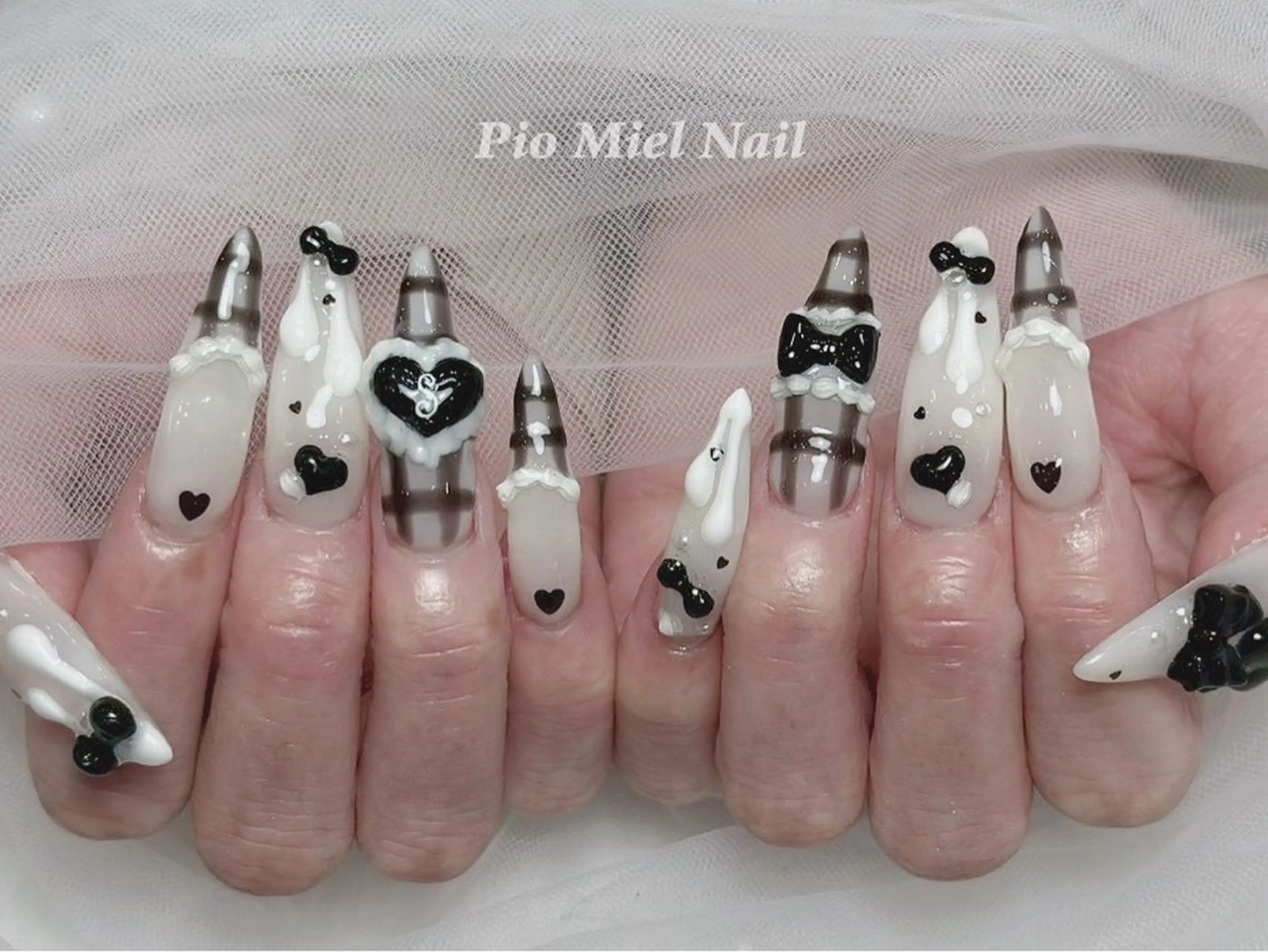 ネイル Pio Mielのネイルデザイン
