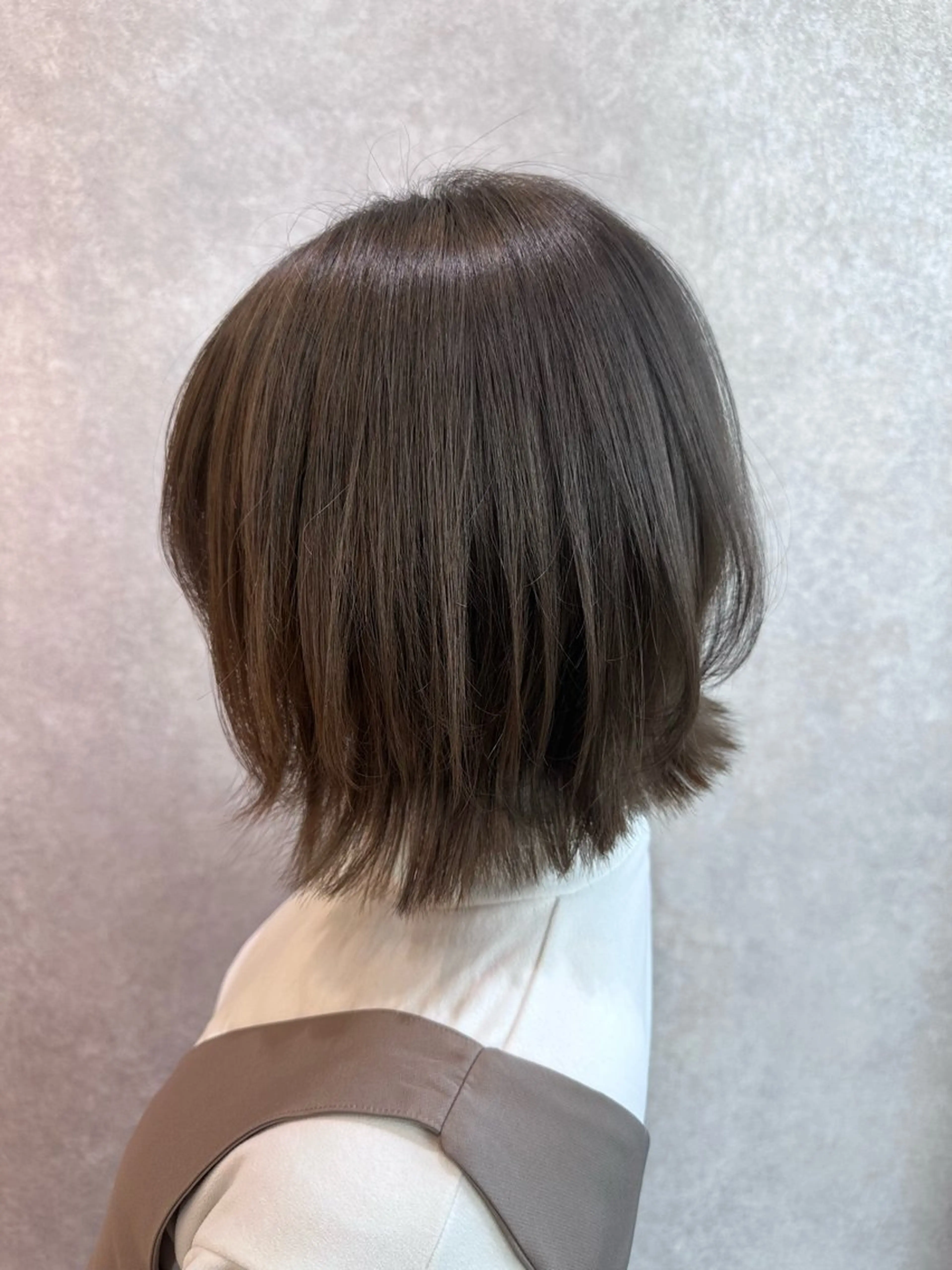 ミディアム カラー カット ヘアカラー トリートメント 🔸縮毛矯正/髪質 改善カラー石崎🔸のヘアスタイル