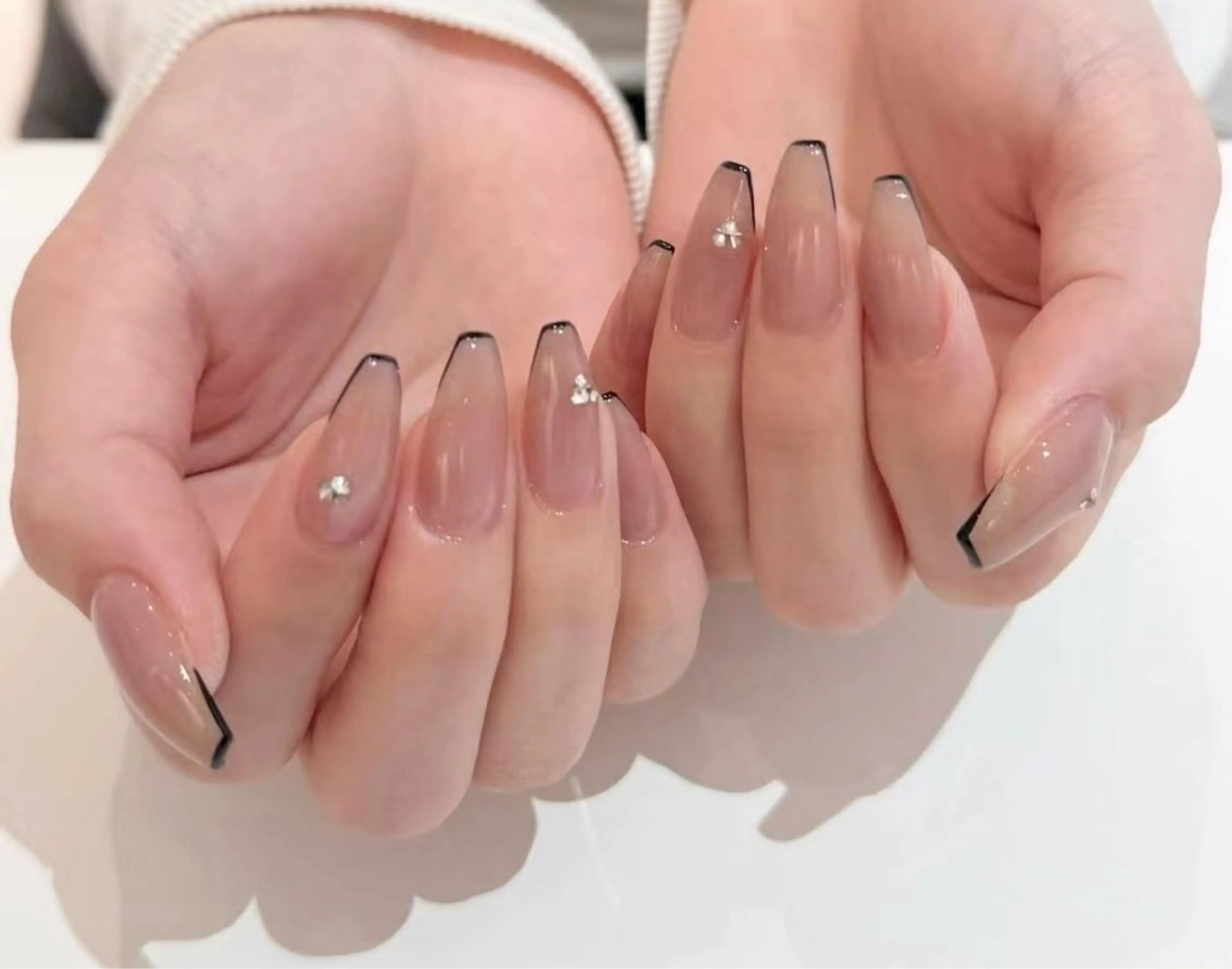 「チップ長さ出し」カジュアル系デザイン8980当店デザイン選べますの写真