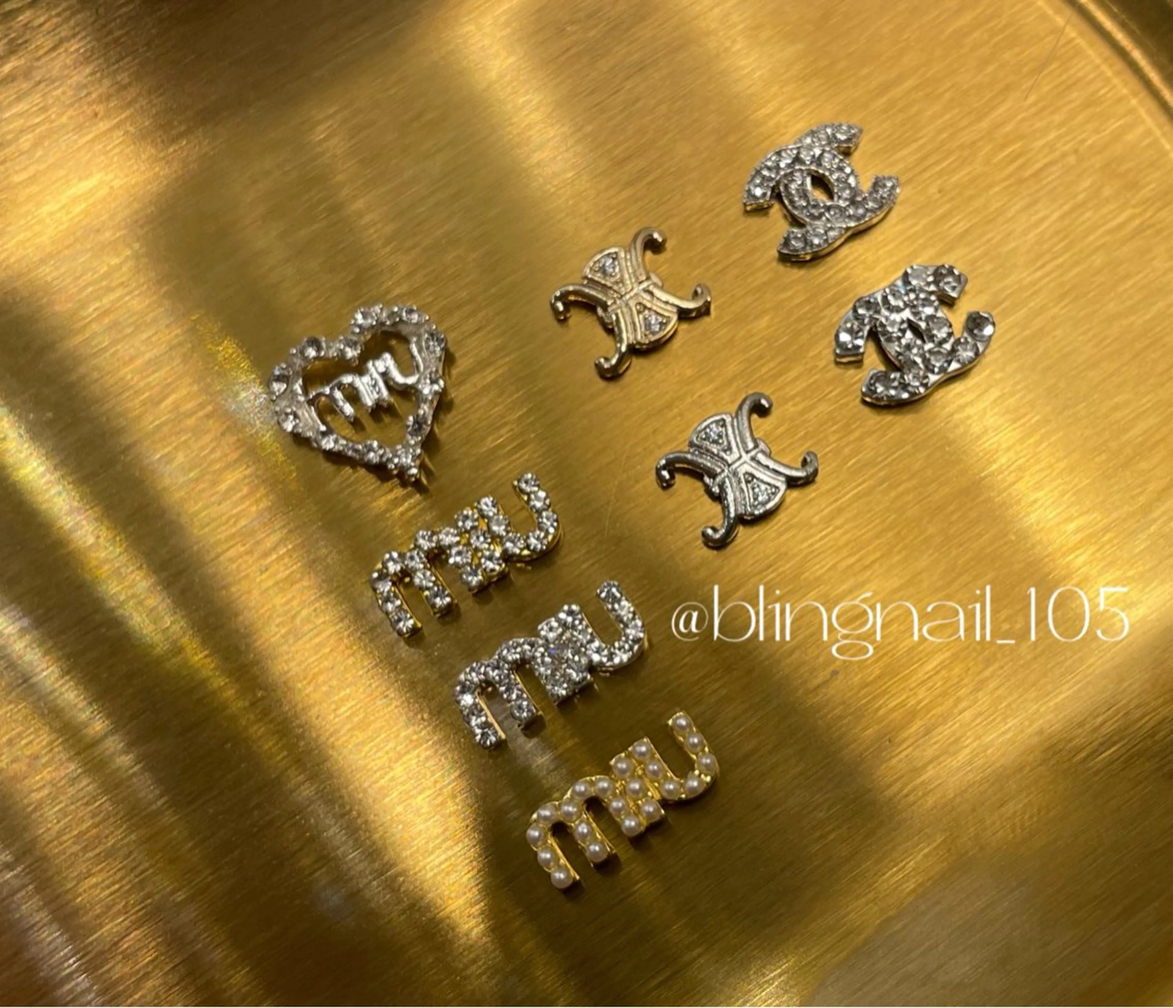 ネイル 23時まで❤︎韓国、 ワンホンネイルのネイルデザイン