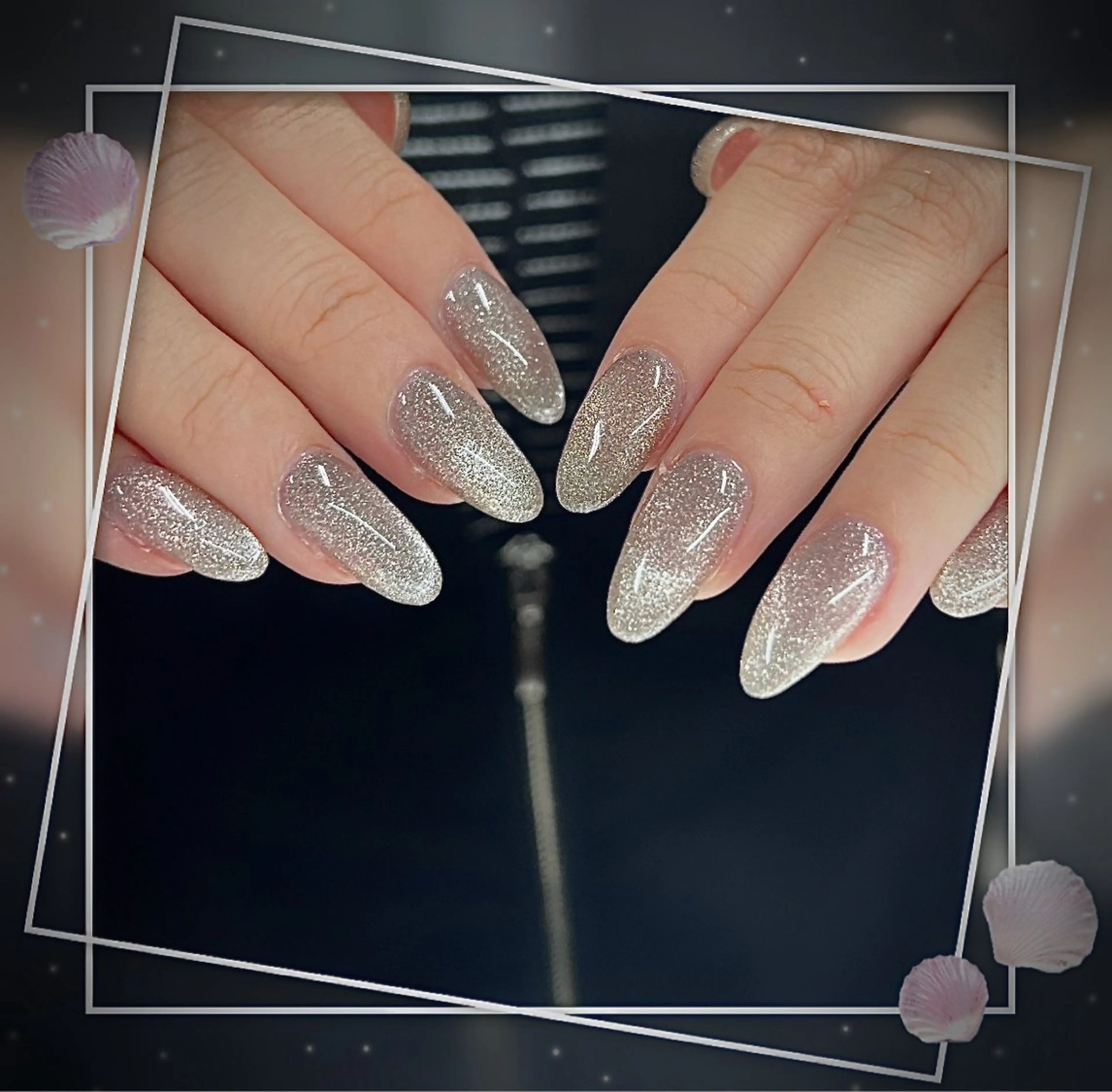 ネイル フレンチネイル グラデーション キラキラネイル 韓国ネイル マグネットネイル Chill Nailsalonのネイルデザイン