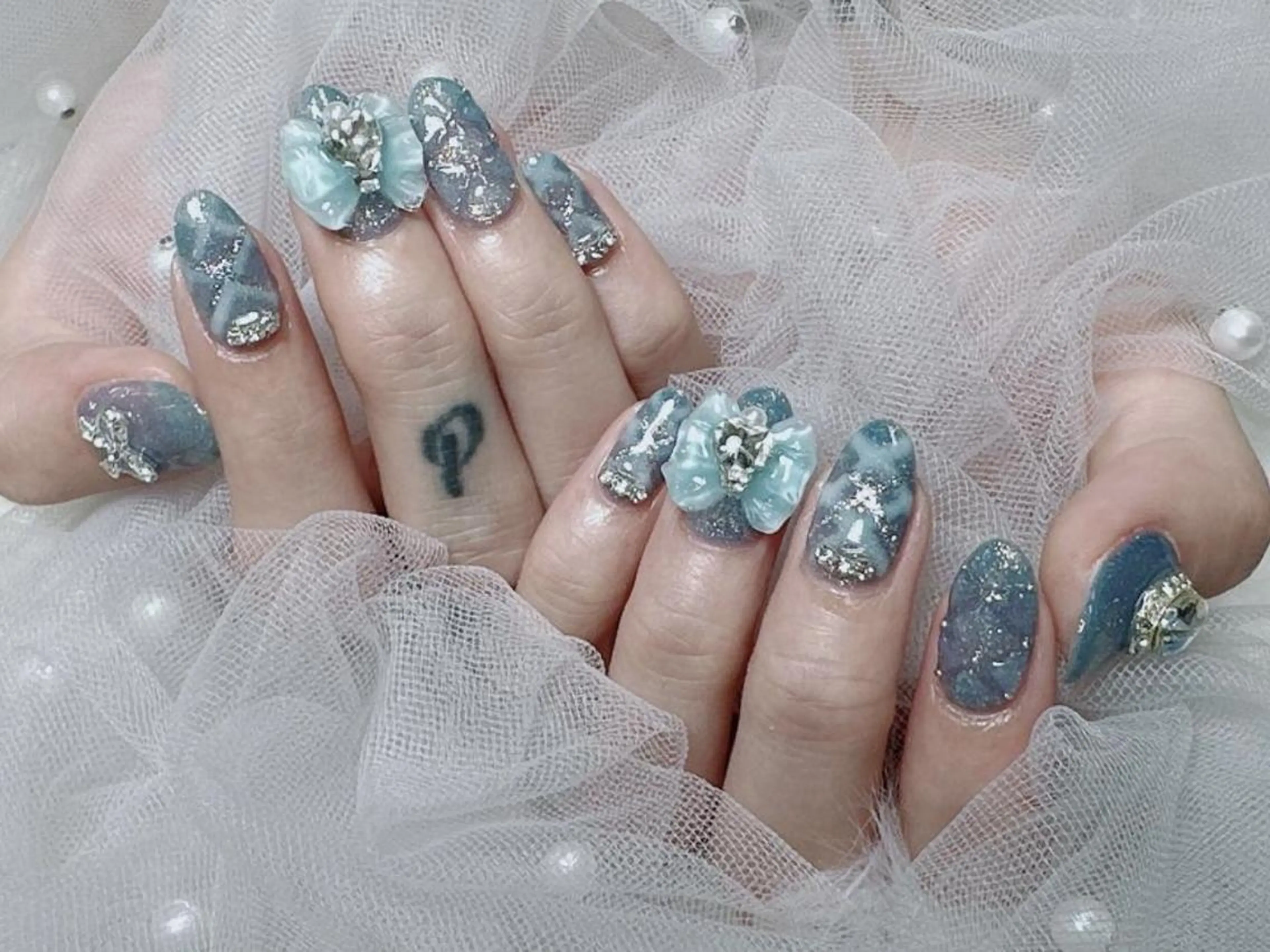 メンズ ネイル アートネイル フレンチネイル ジェルネイル キラキラネイル パラジェル ハンドネイル フットネイル Bloom kabukiのネイルデザイン