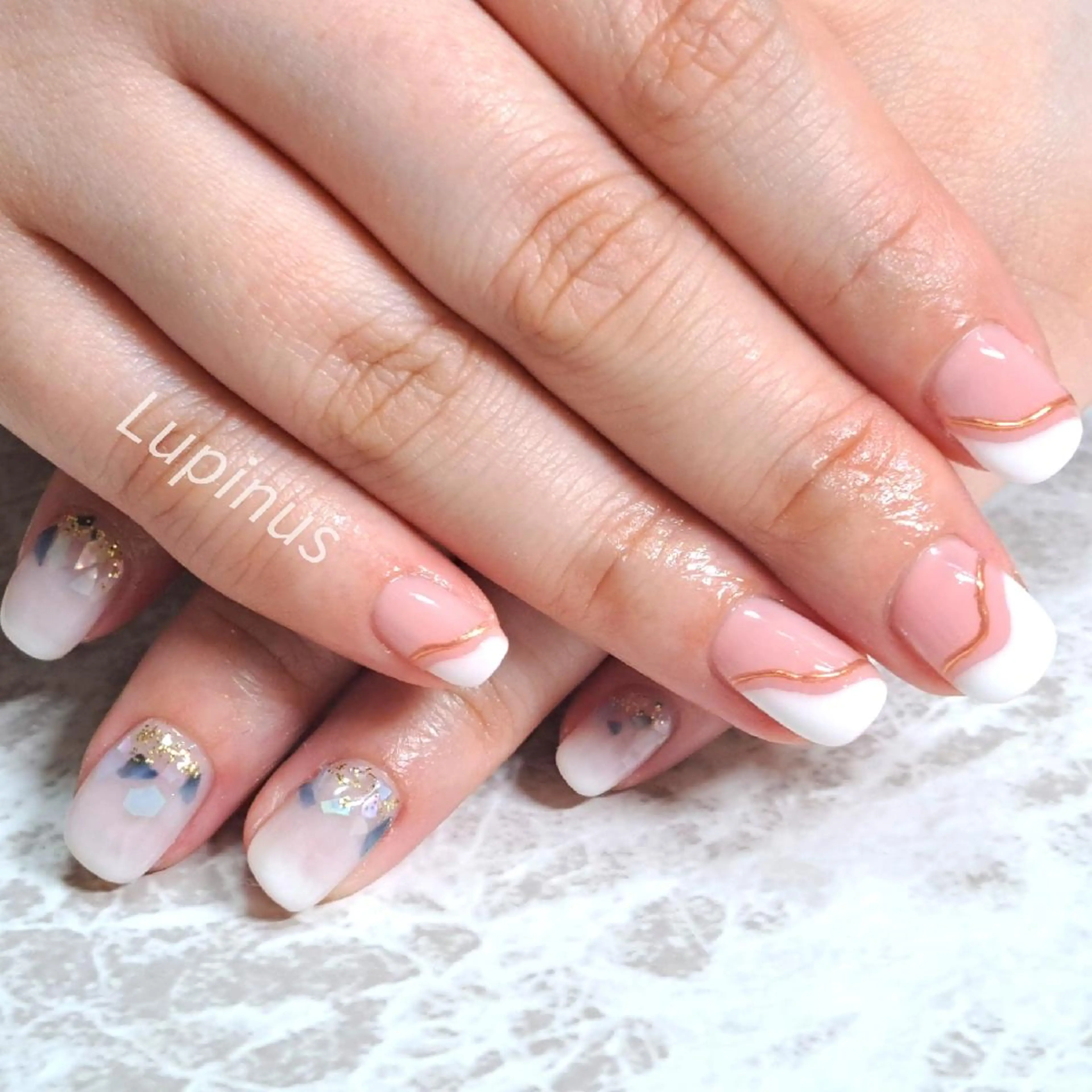 ネイル ホワイト Lupinus所属・Lupinus ルピナスのネイルデザイン