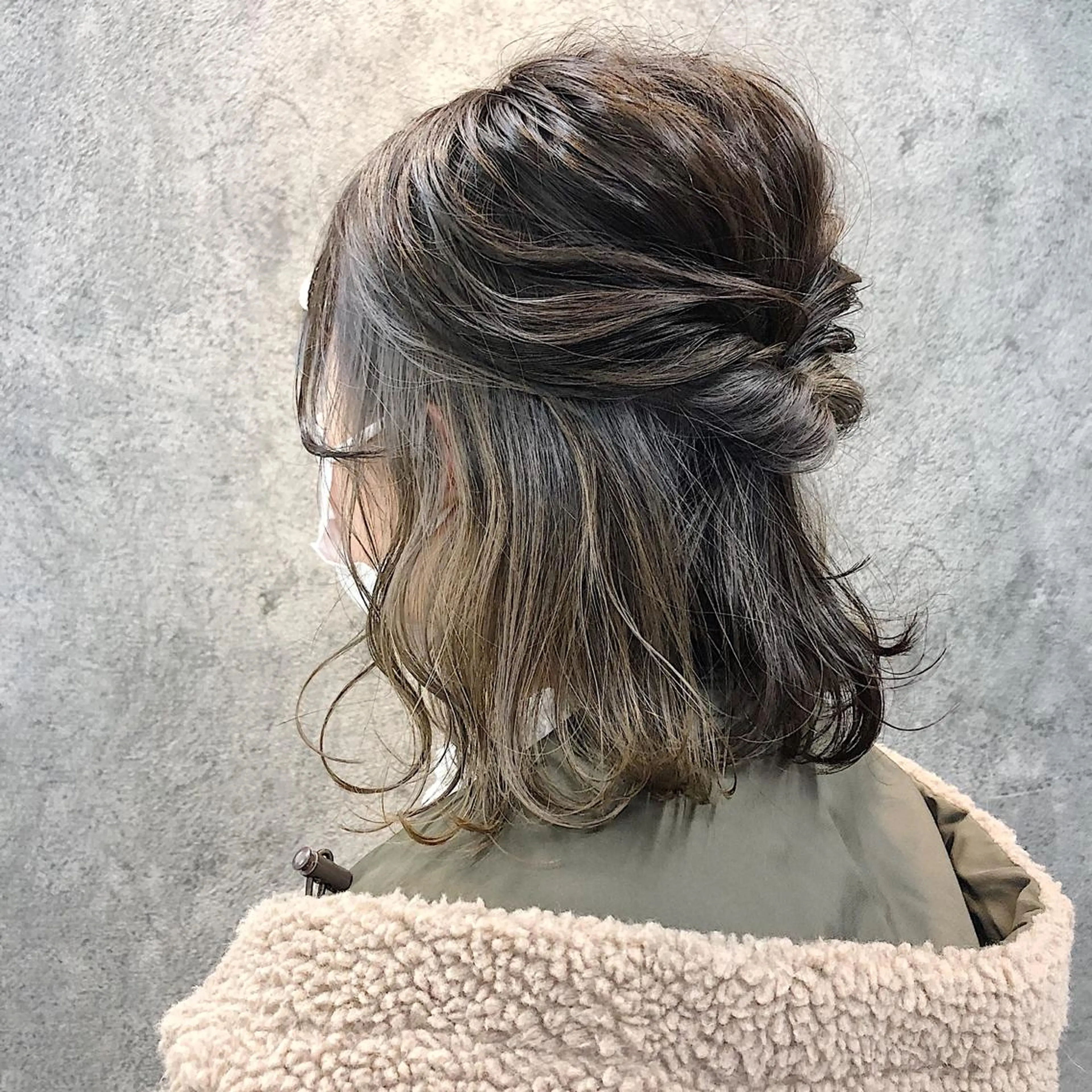 ミディアム カット ヘアカラー トリートメント 所渉/韓国レイヤー /ウルフカットのヘアスタイル