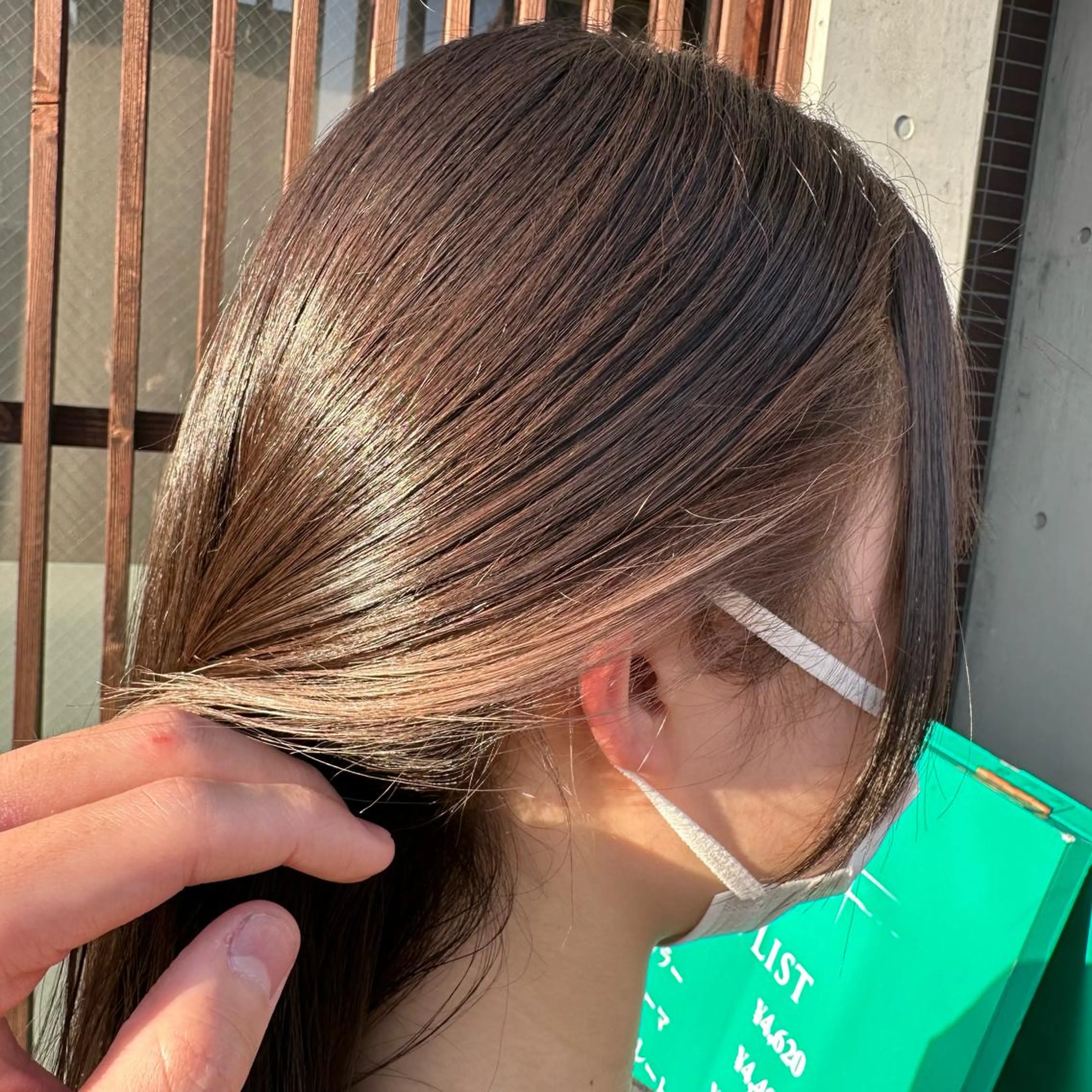 ロング カラー イヤリングカラー インナーカラー指名 No.1菊池柊真のヘアスタイル