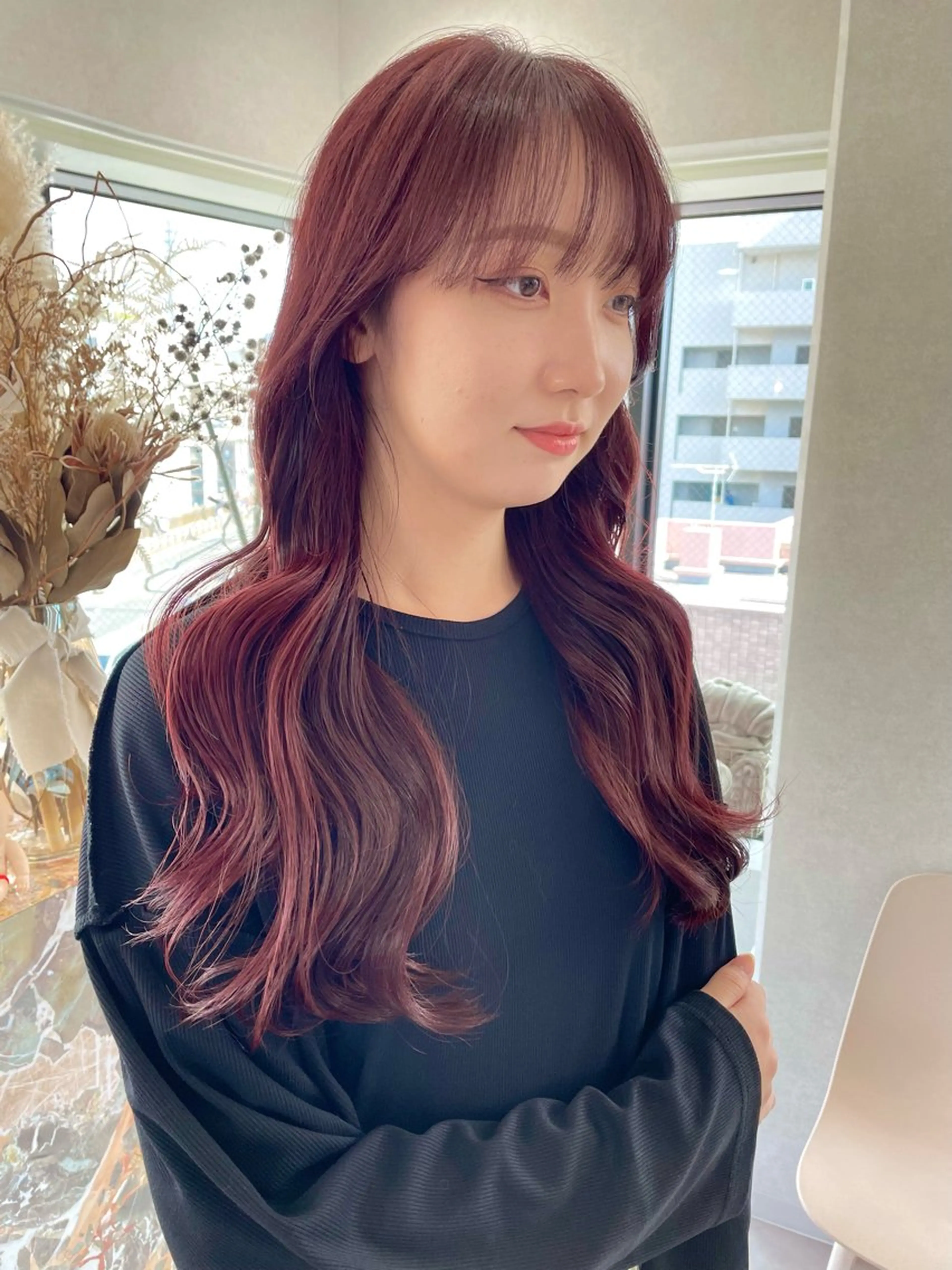 ロング 切りっぱなしボブイヤ リングカラー清水隆央のヘアスタイル