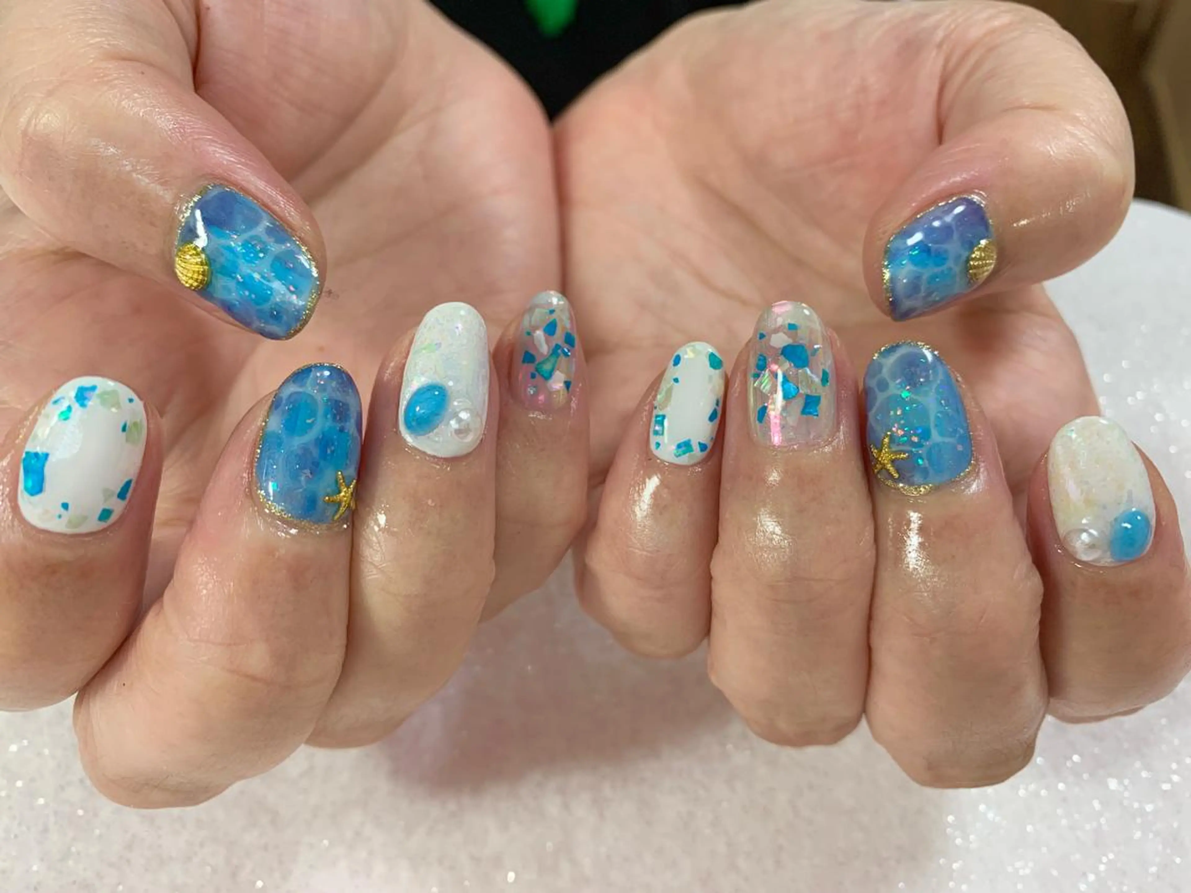 ネイル ハンドネイル 手塚 里奈のネイルデザイン