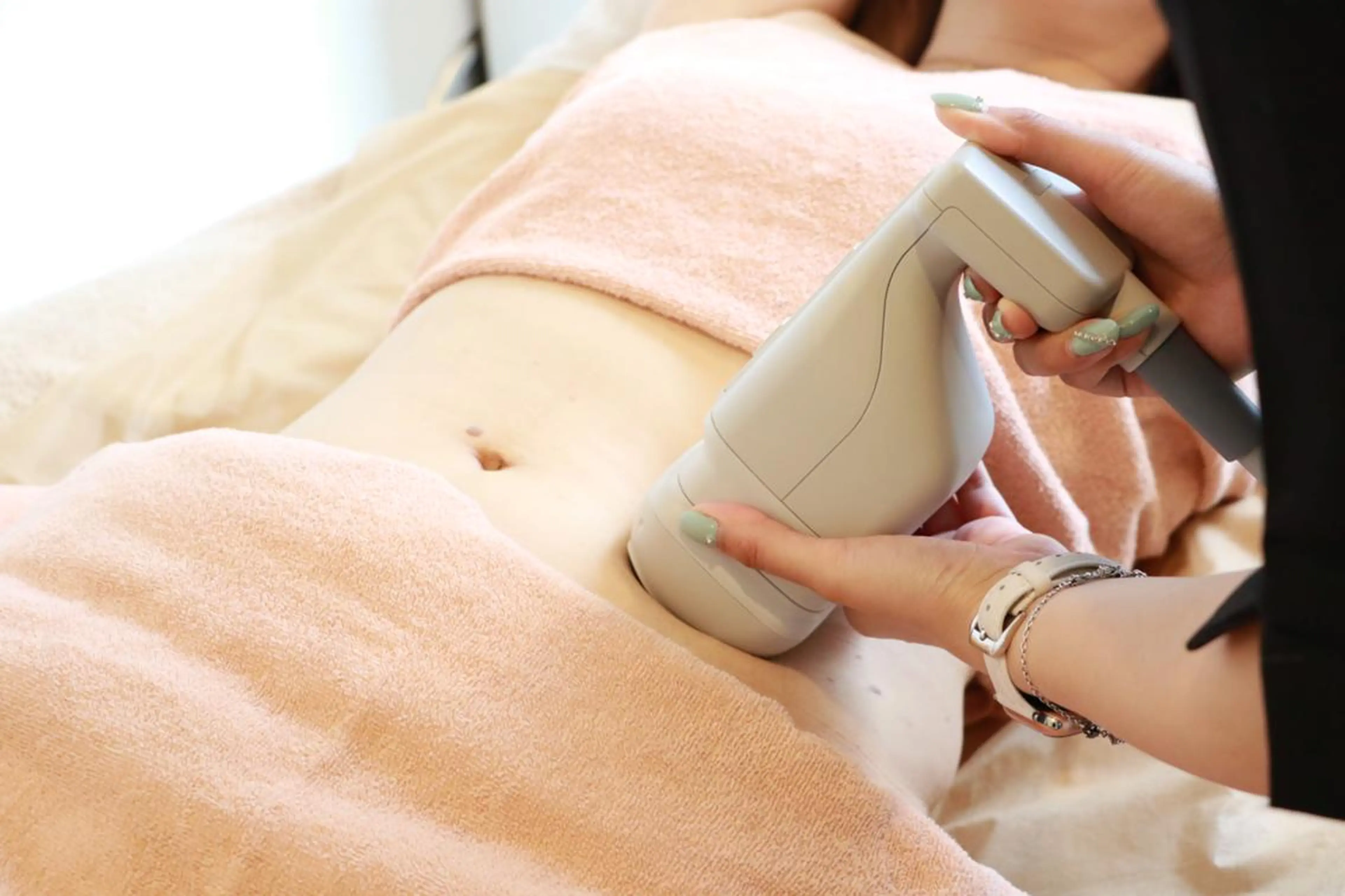 ☆体脂肪撃退☆部分ケアに～3500ショット￥8900の写真