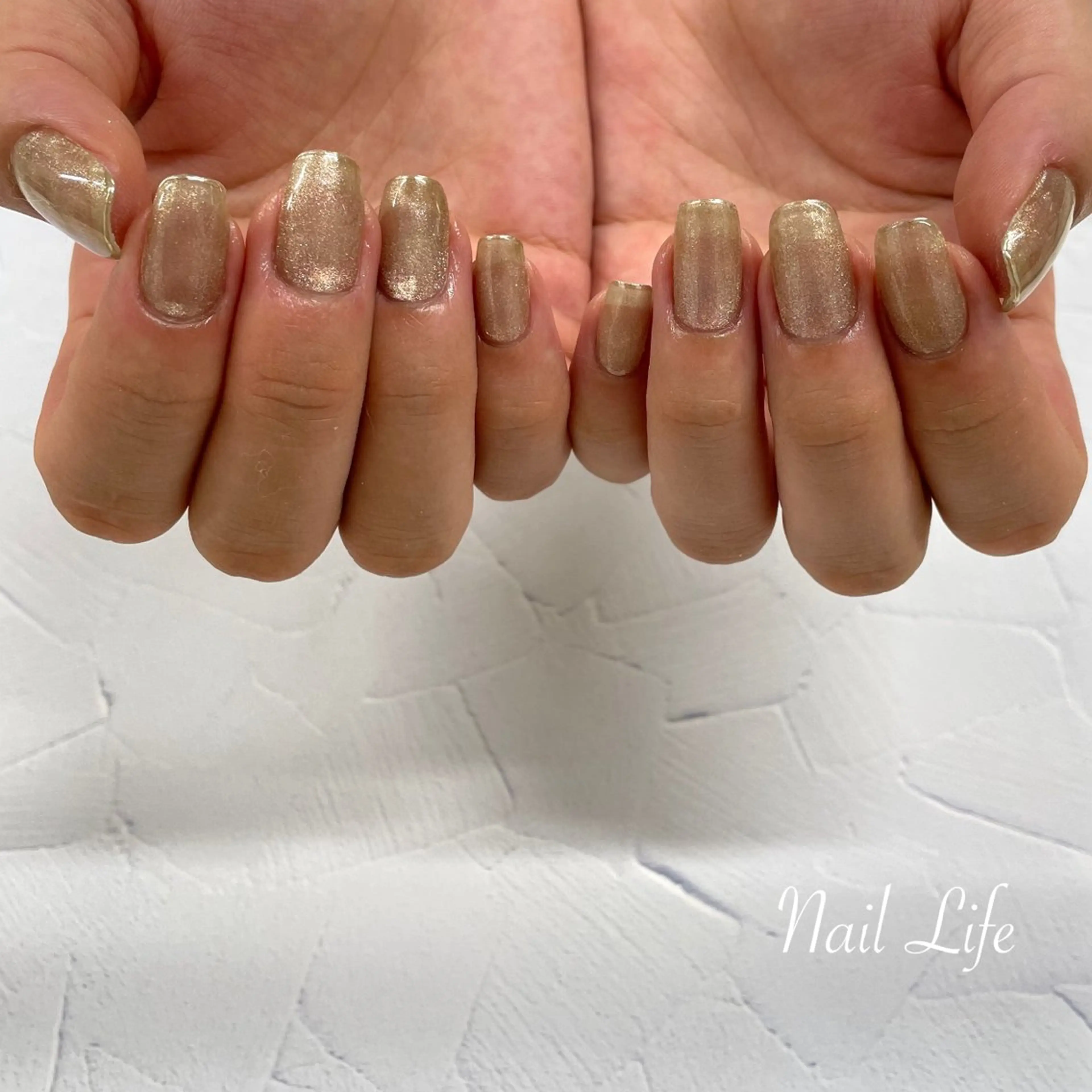 ネイル フレンチネイル ゴールド マグネットネイル ミラーネイル 大嶋 めぐみのネイルデザイン