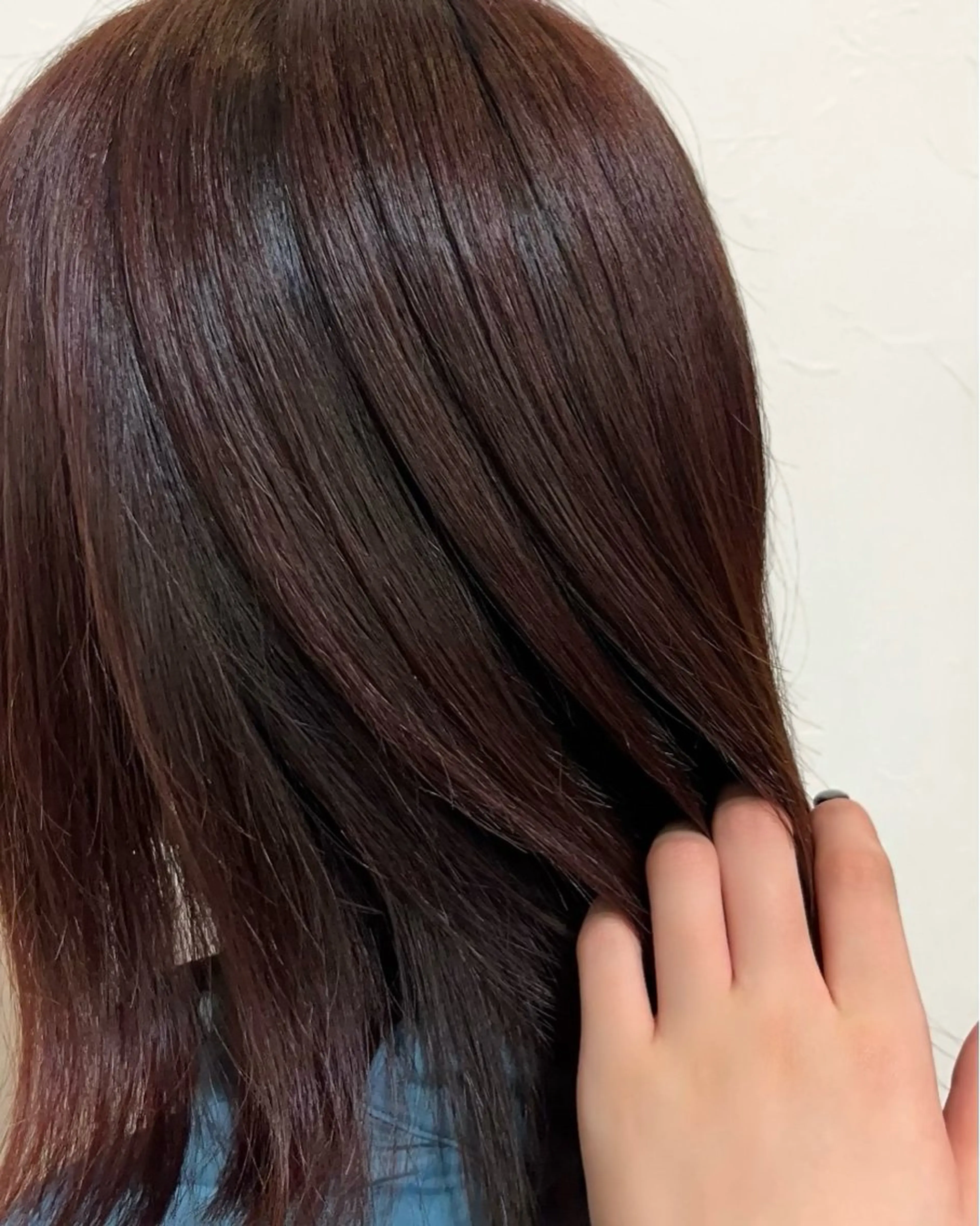 ミディアム カラー ブラウンカラー レッドカラー レッドブラウン ヘアカラー 古賀 桜のヘアスタイル