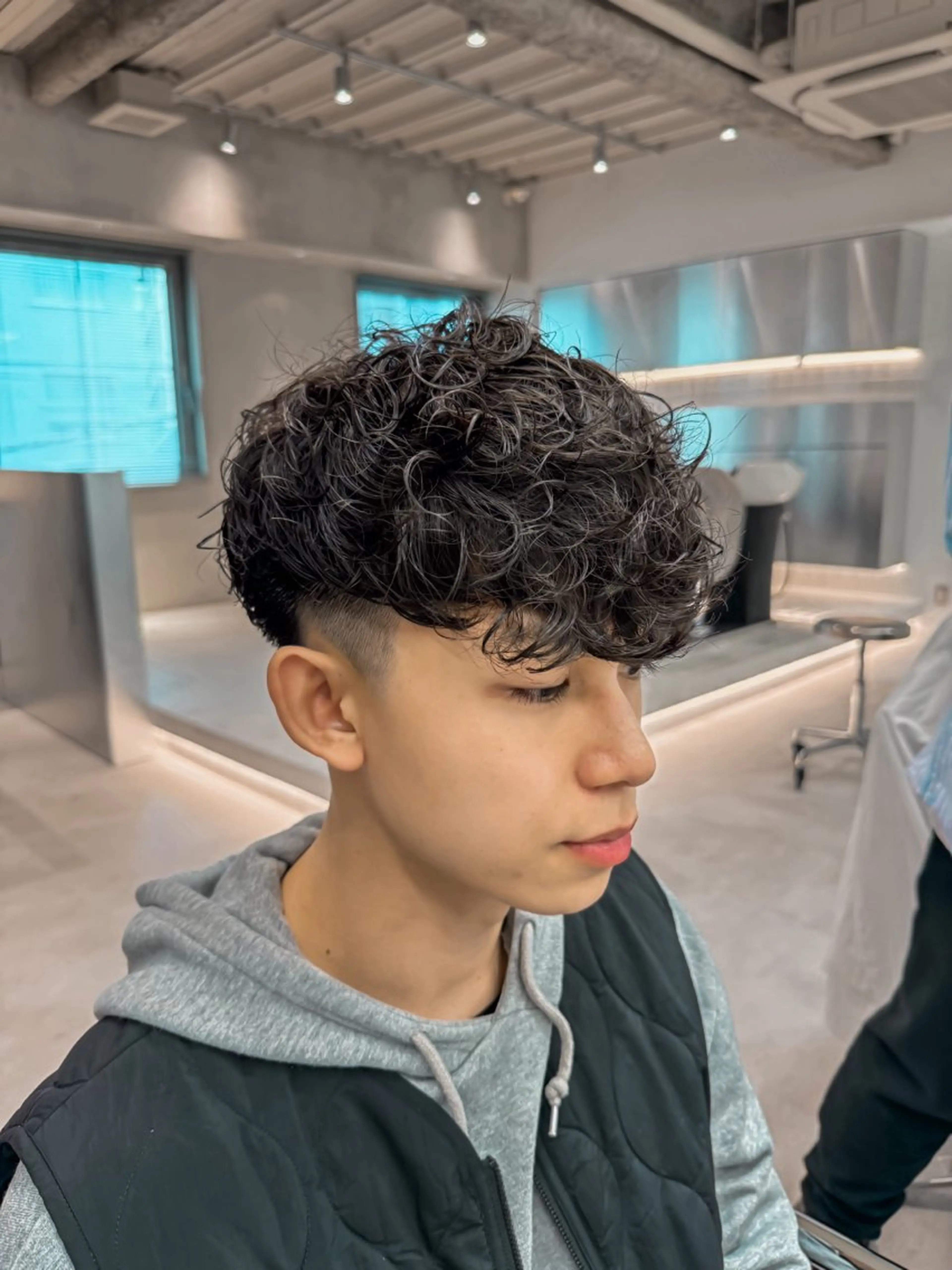 ショート パーマ メンズ カット パーマ トリートメント fifth JINGUMAE所属・波巻きスパイラルパー マ/シャドウパーマ駿のヘアスタイル