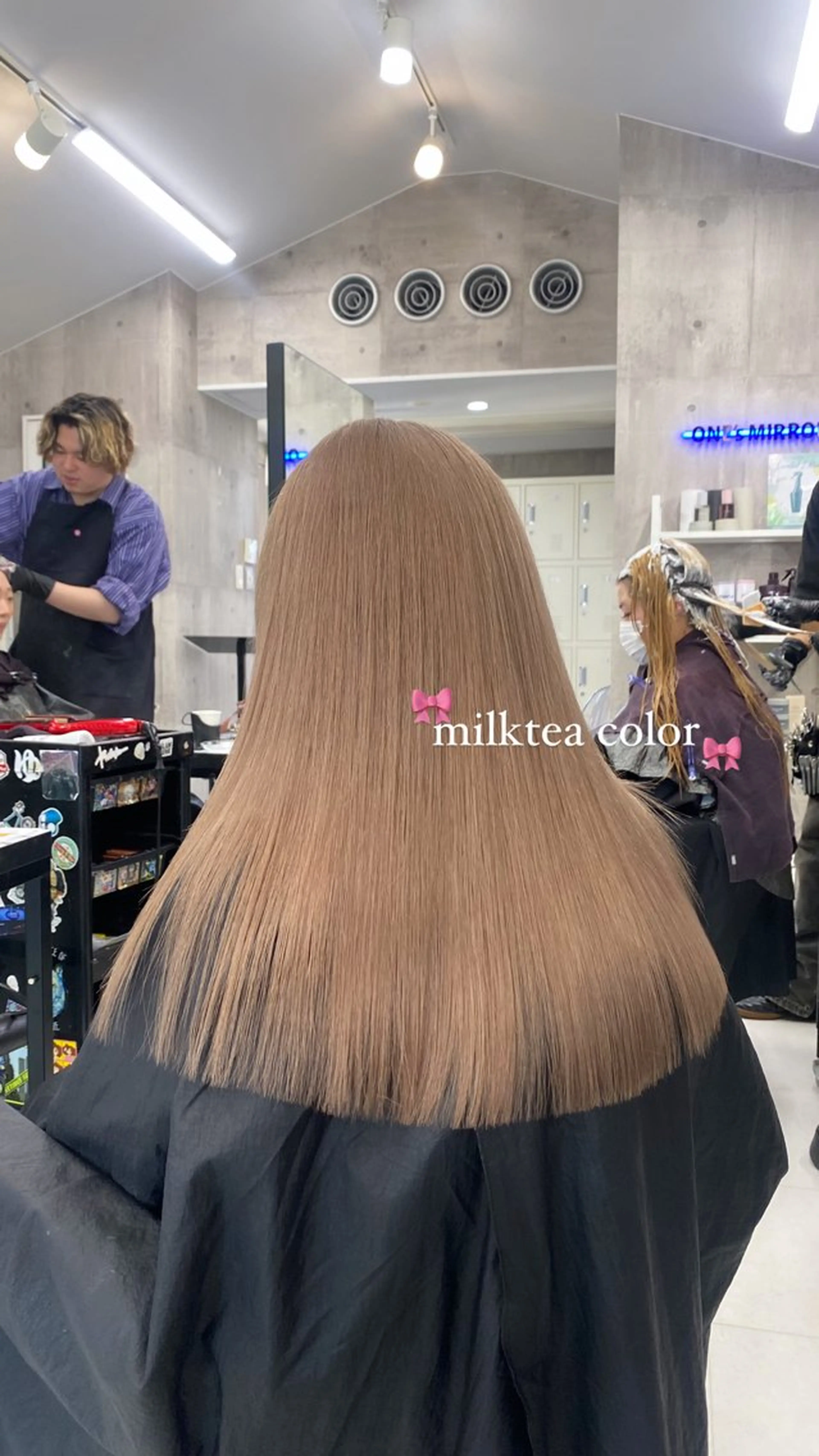 ロング カラー ヘアアレンジ メンズ ヘアカラー のん🎀ハイトーン/ レイヤーカット🐳のヘアスタイル