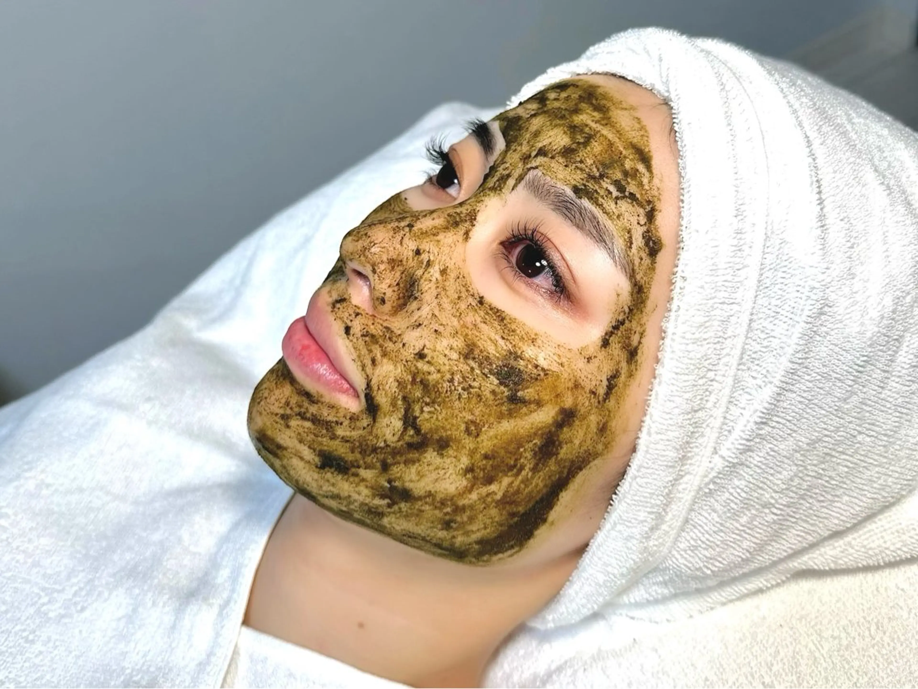 BRILLANTE所属・BRILLANTE 🎀丸の内のマツエク・マツパデザイン