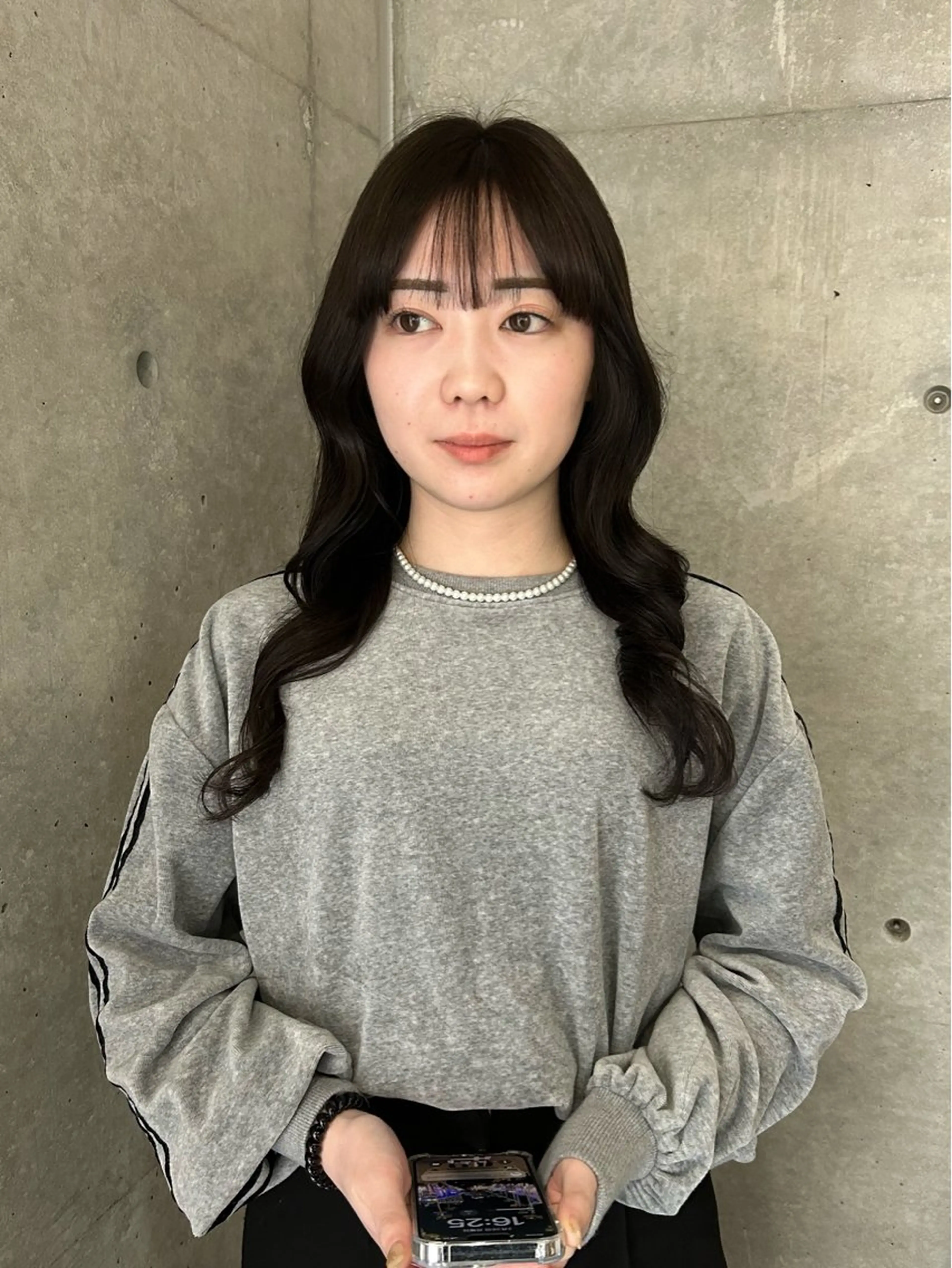 ロング カラー ヘアアレンジ グレージュ カット ヘアカラー FERIA 池田 比嘉あゆ美のヘアスタイル