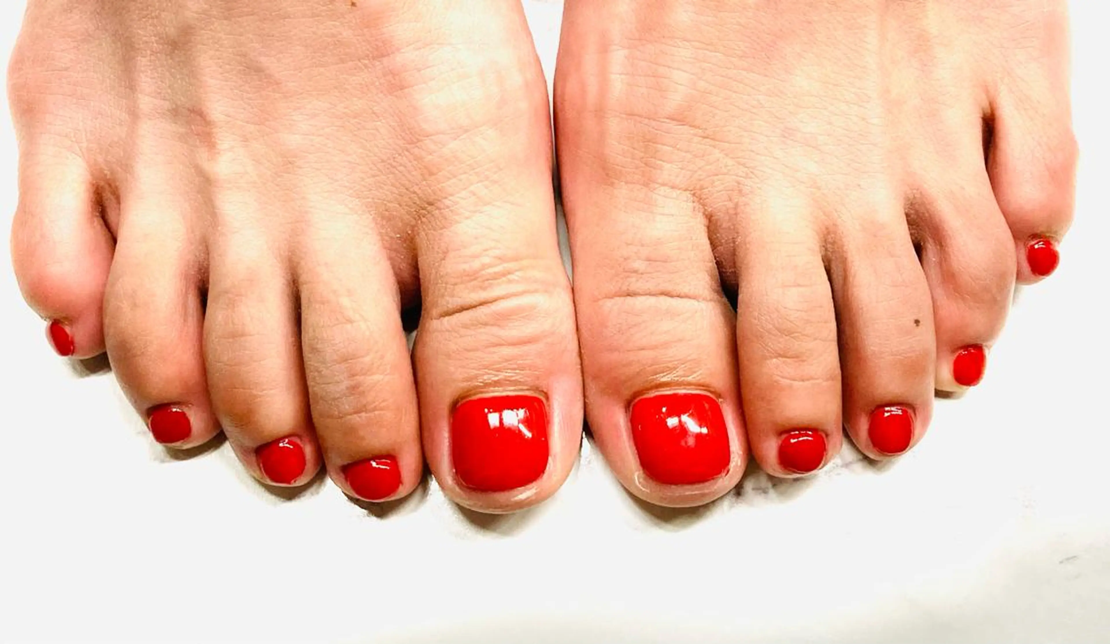 ネイル フットネイル one nailsalonのネイルデザイン