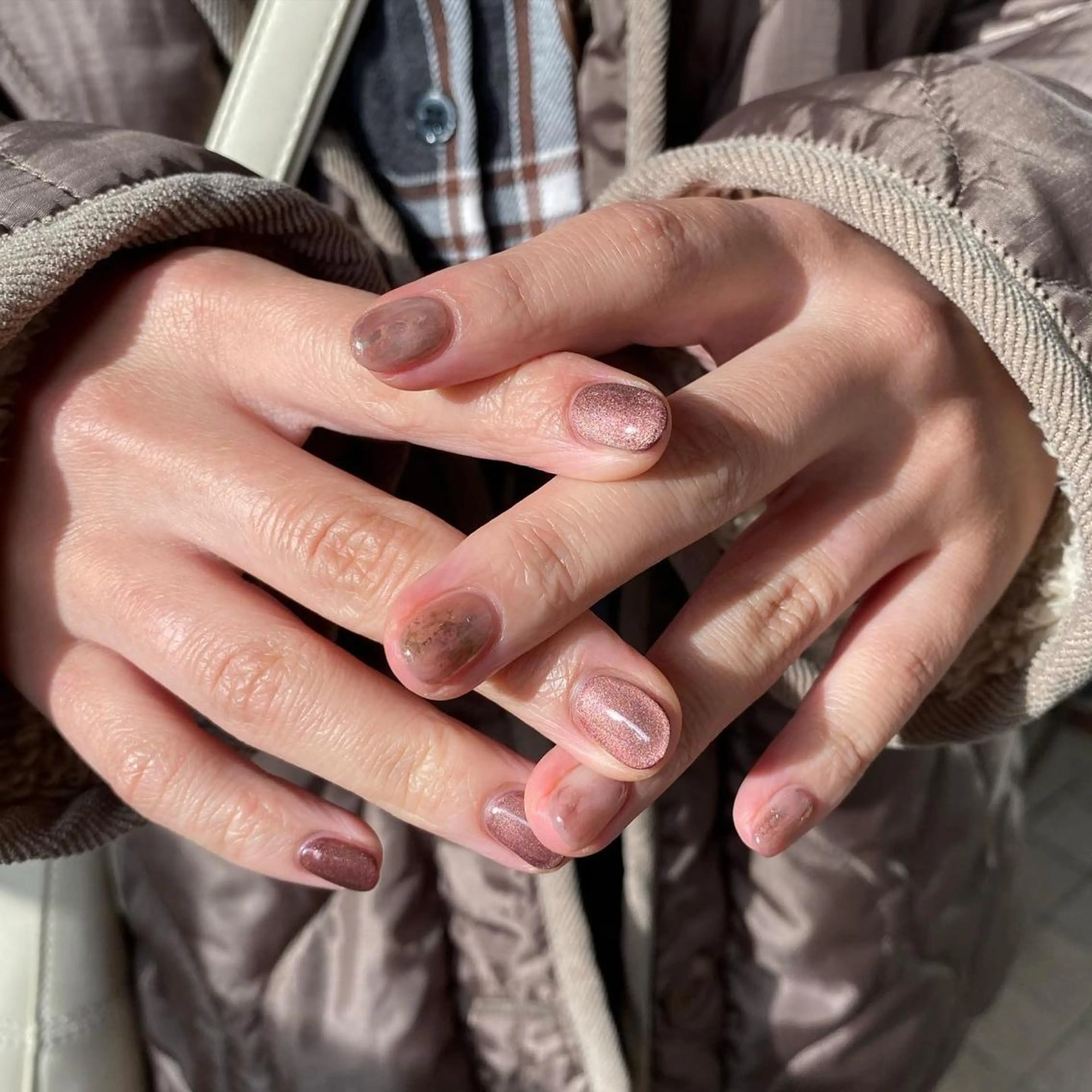 ネイル マグネットネイル ピンク ハンドネイル nable.所属・栗林 実莉のネイルデザイン