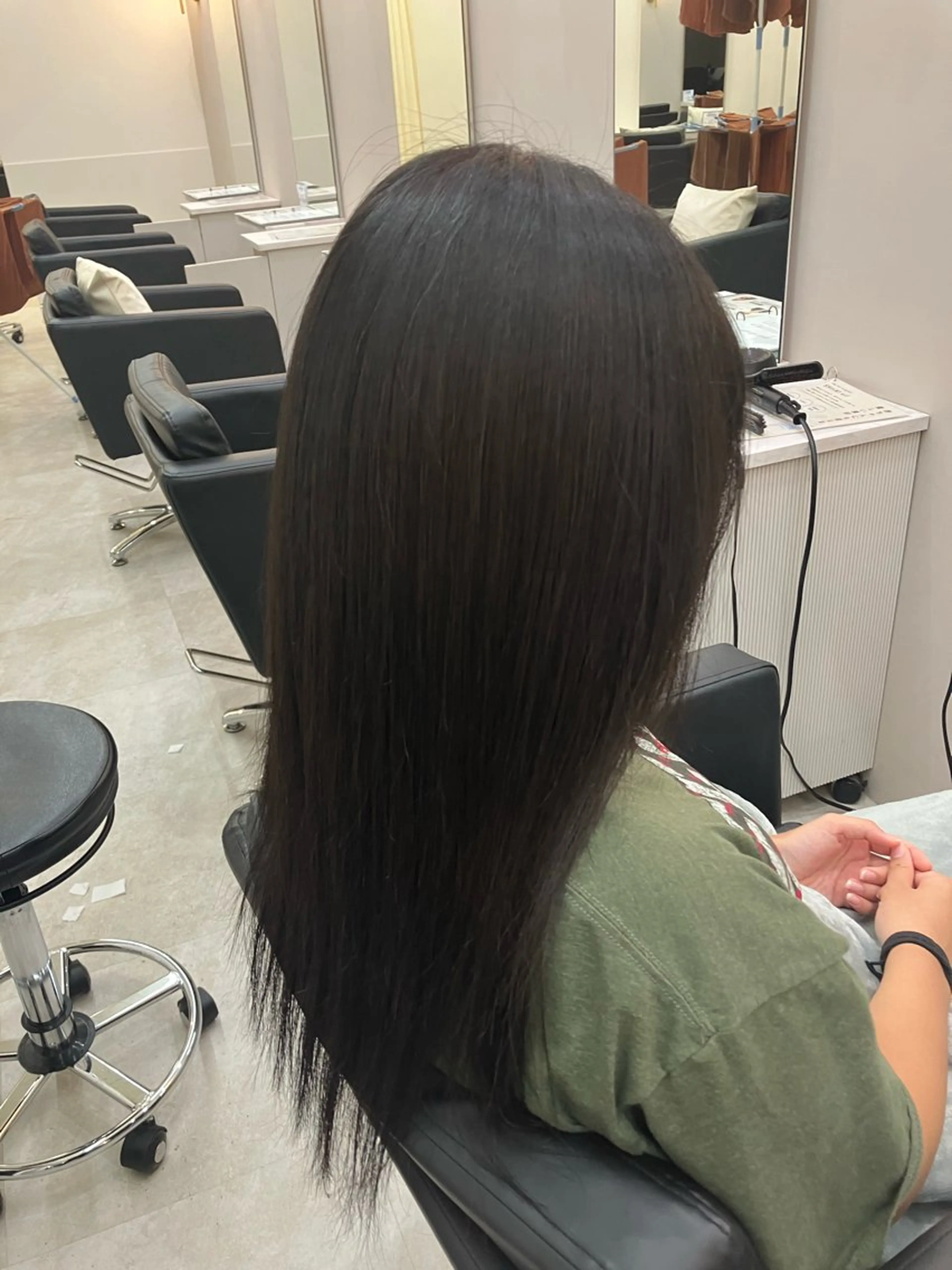 カラー ヘアカラー 冨江 弘貴のヘアスタイル