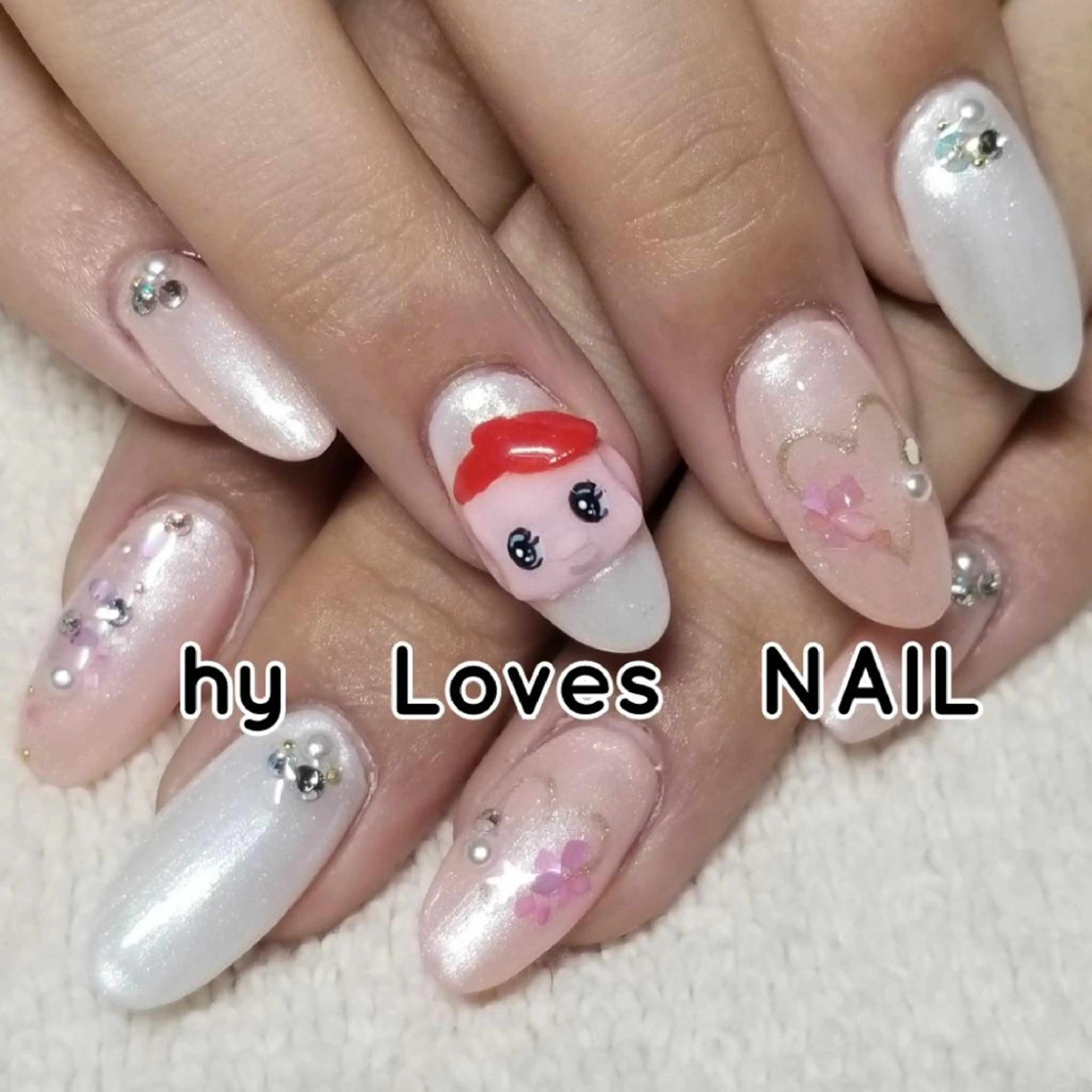 ネイル ピンク ストーンネイル ハンドネイル よしだ ひろきのネイルデザイン