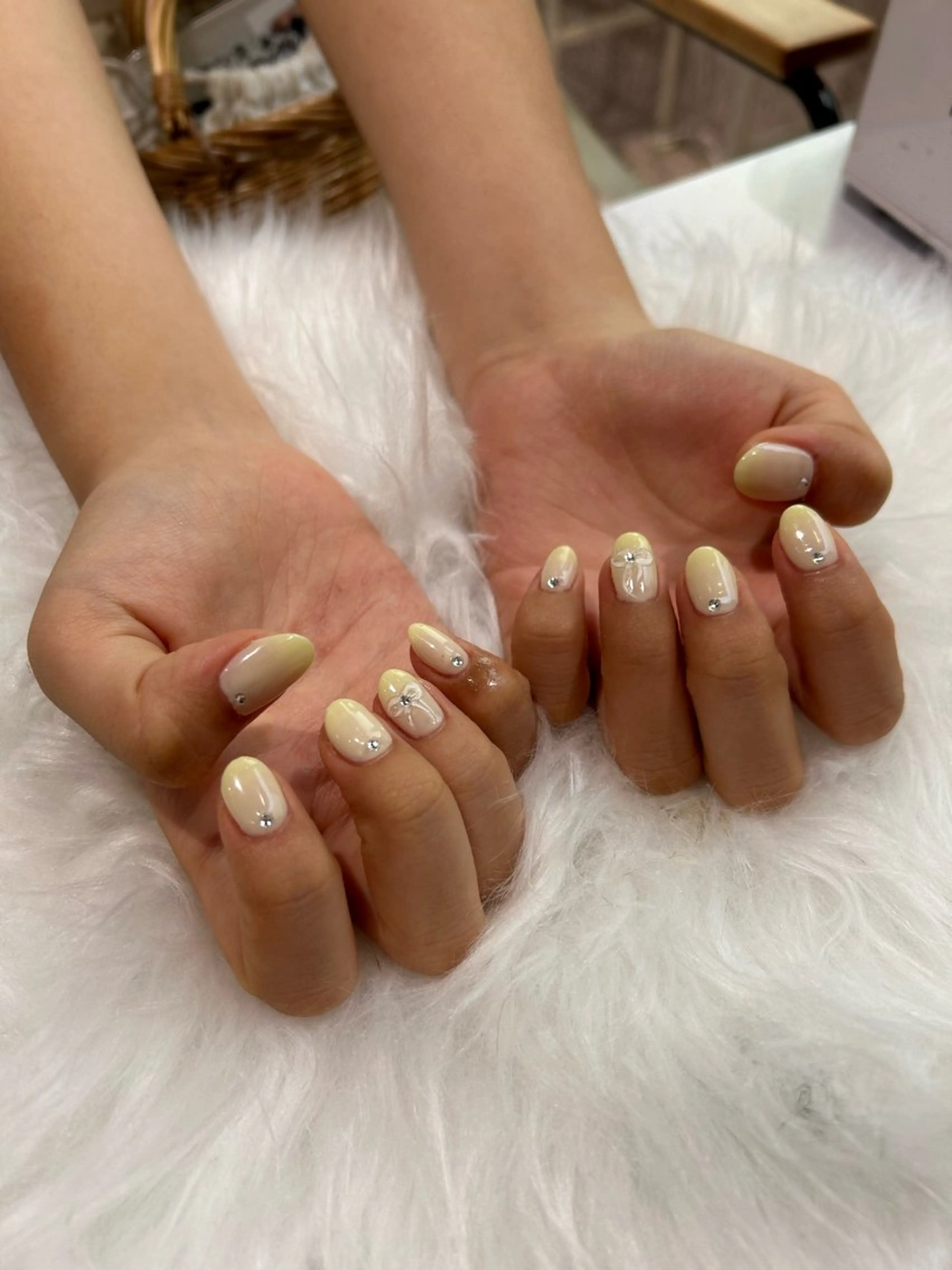 ネイル 成人式 長さ出し 韓国ネイル ショートネイル ハンドネイル ♡ハイトーン★ ネイル/しの♡のヘアスタイル