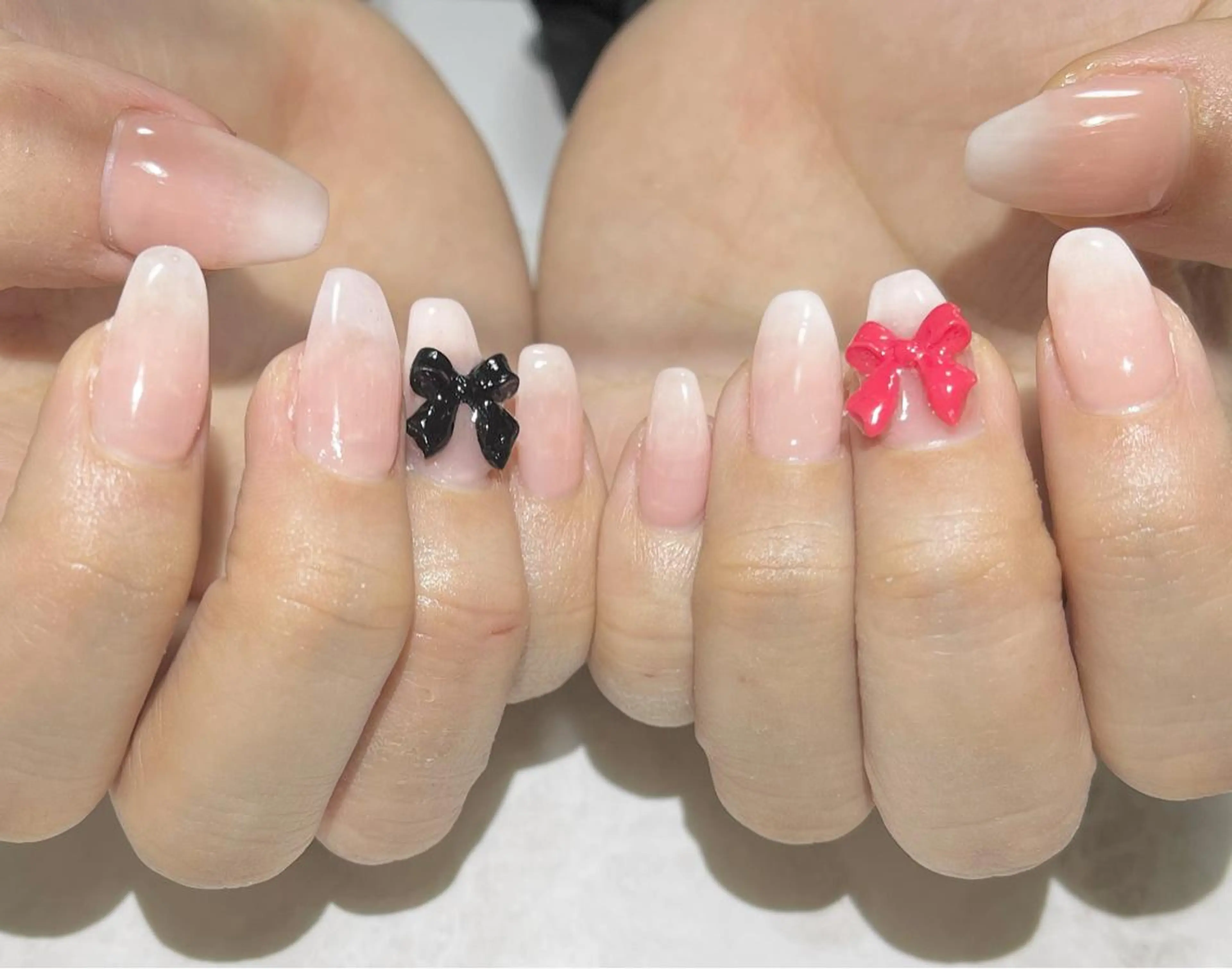 ネイル フットネイル ニュアンスネイル リボン シンプルネイル 春ネイル ネイル フフラ所属・nail fufla ♡yamane♡のネイルデザイン
