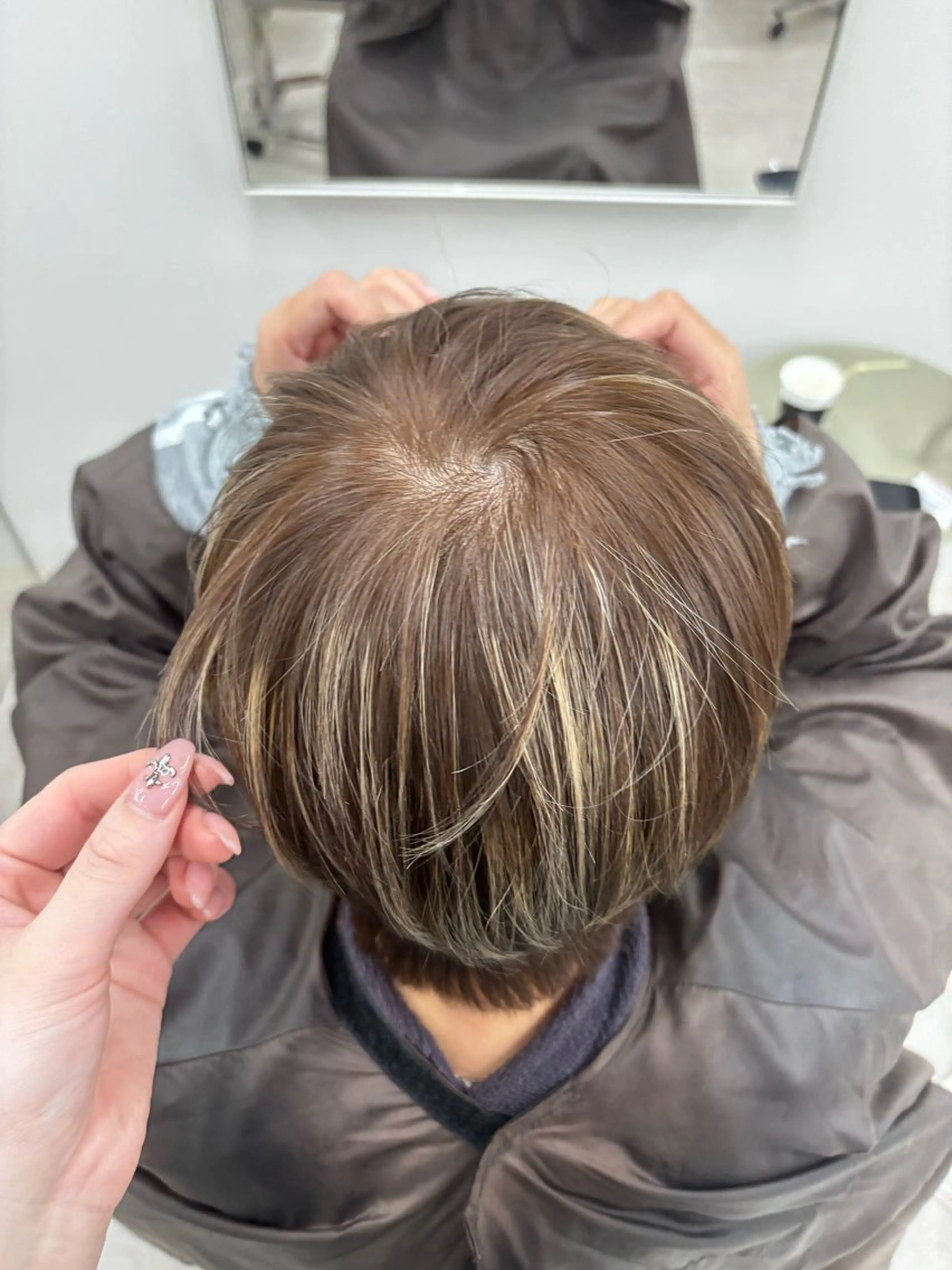 ショート カラー ベージュカラー hachiyama rinaのヘアスタイル