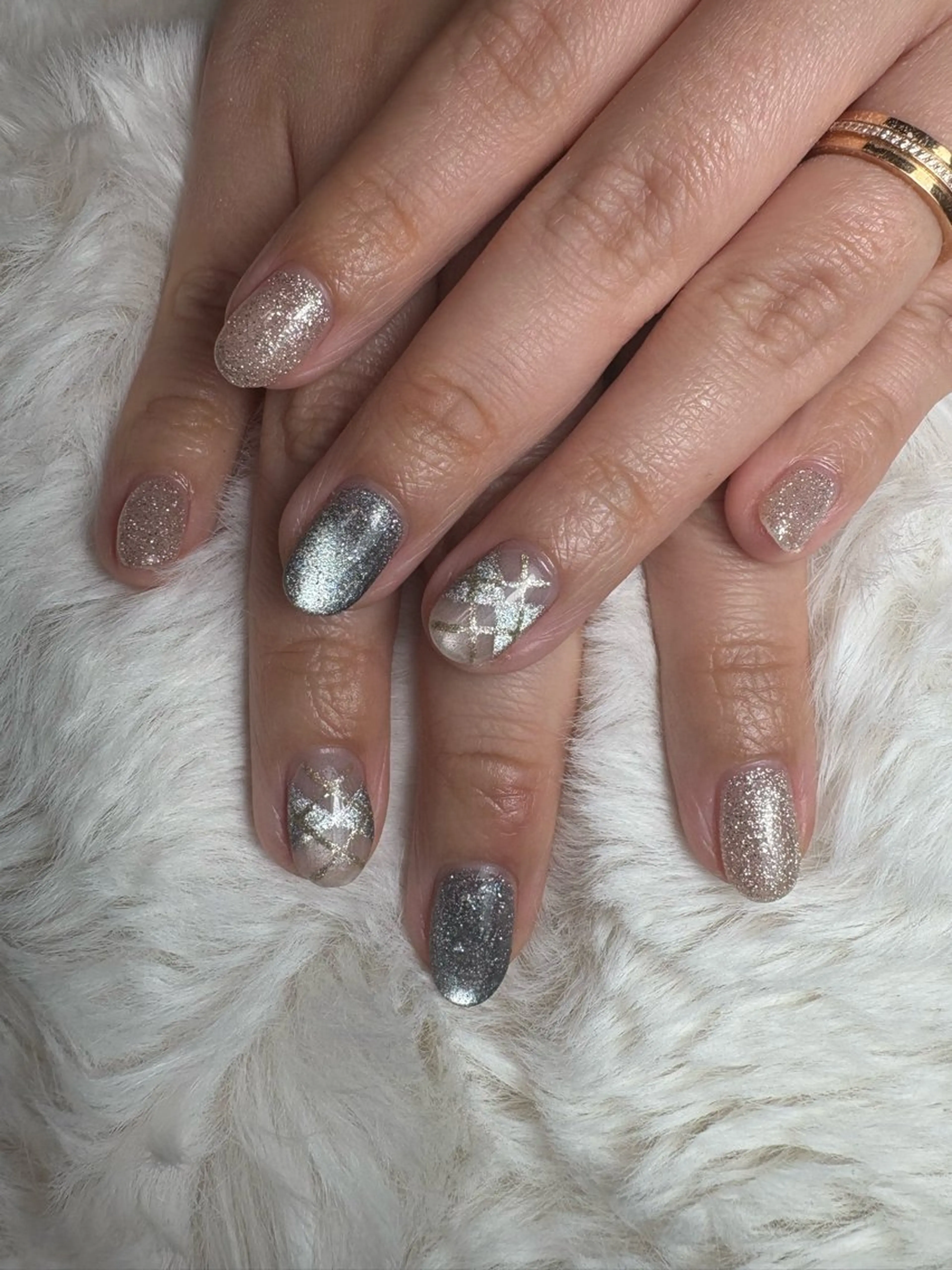 ネイル 黒須莉奈 IRYのネイルデザイン