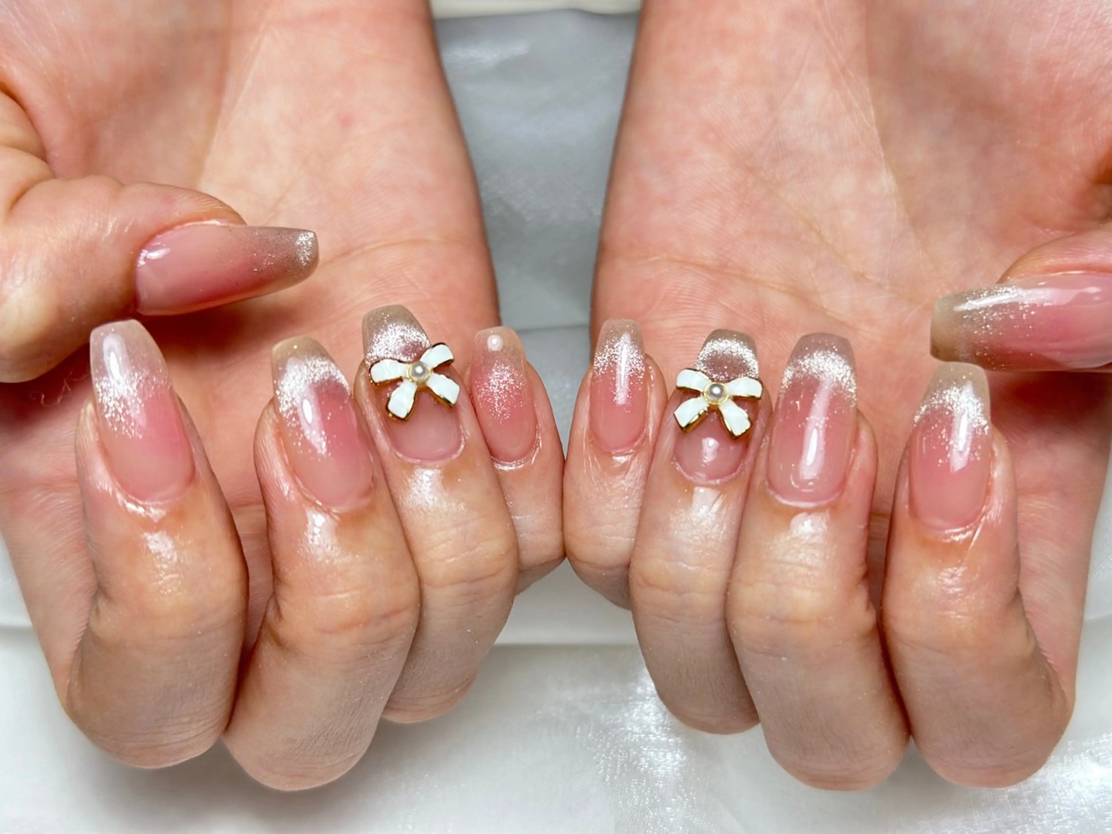 ネイル ハンドネイル Mona【パラジェル ・長さ出し専門店】のネイルデザイン