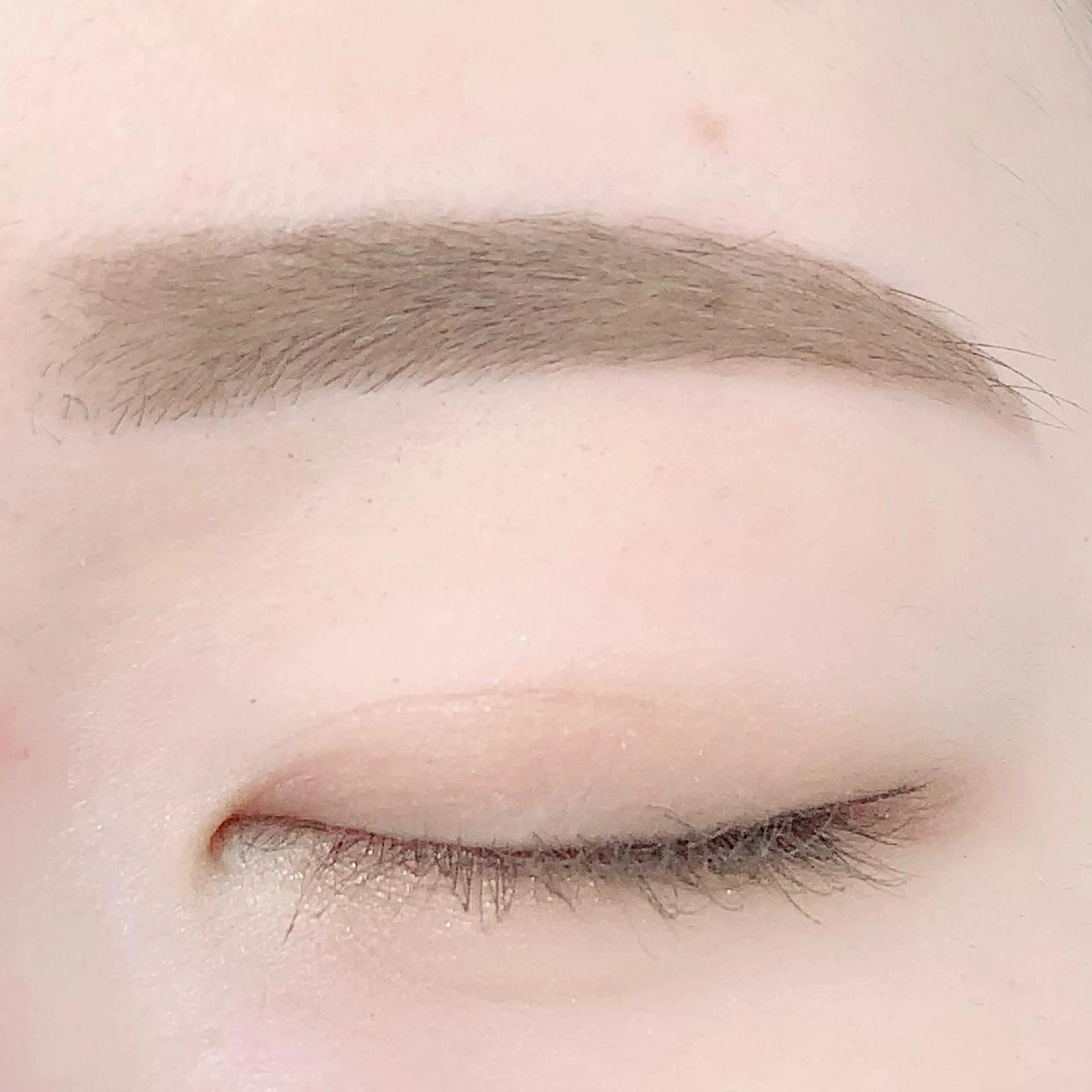 アイブロウ 眉毛ワックス脱毛 BellFlower Aki（眉・まつげ）のマツエク・マツパデザイン