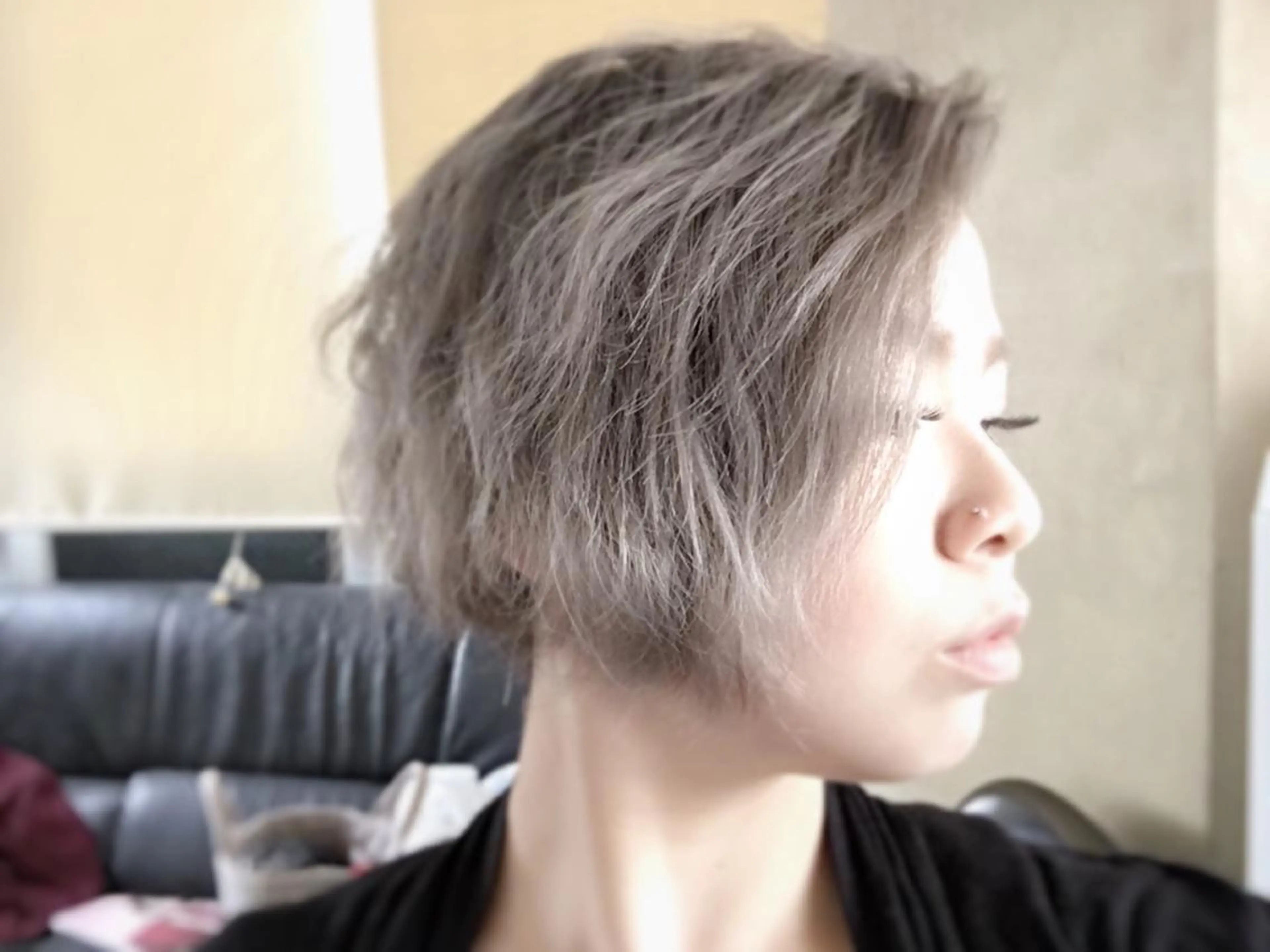 ショート カラー ブリーチ M IIのヘアスタイル