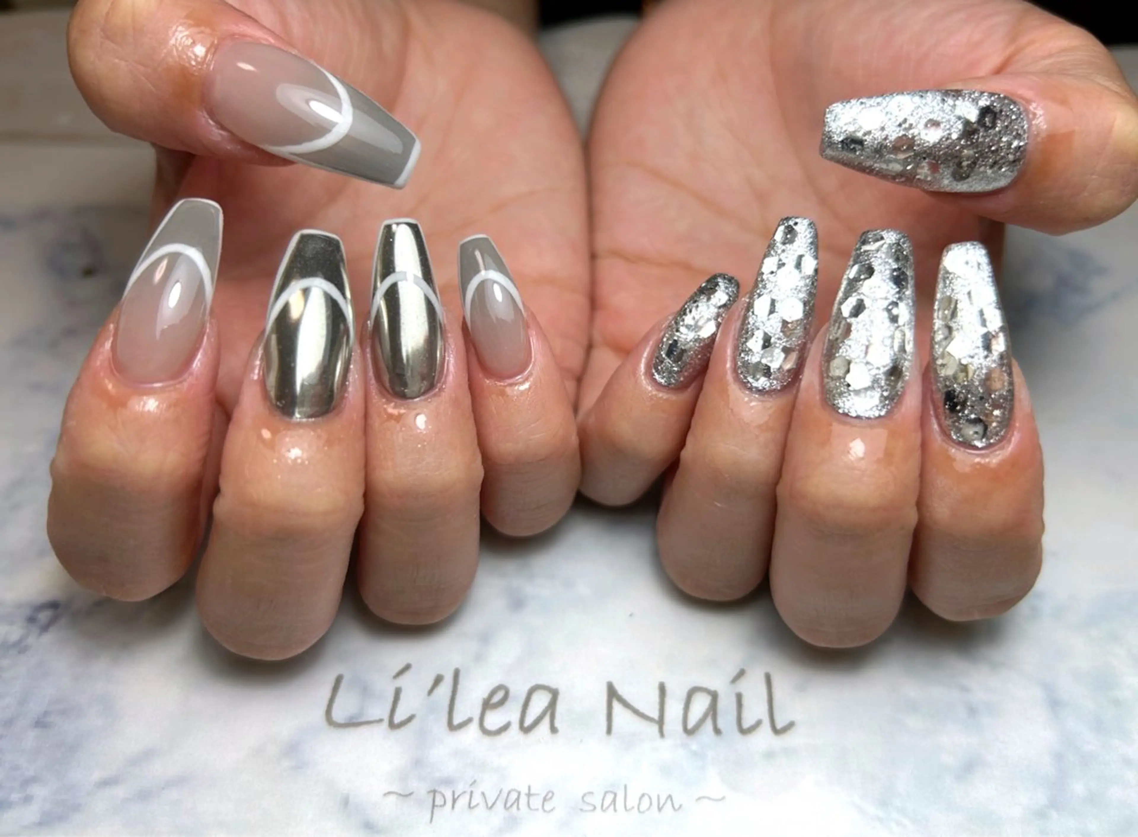 ネイル Li'leaNail AINAのネイルデザイン