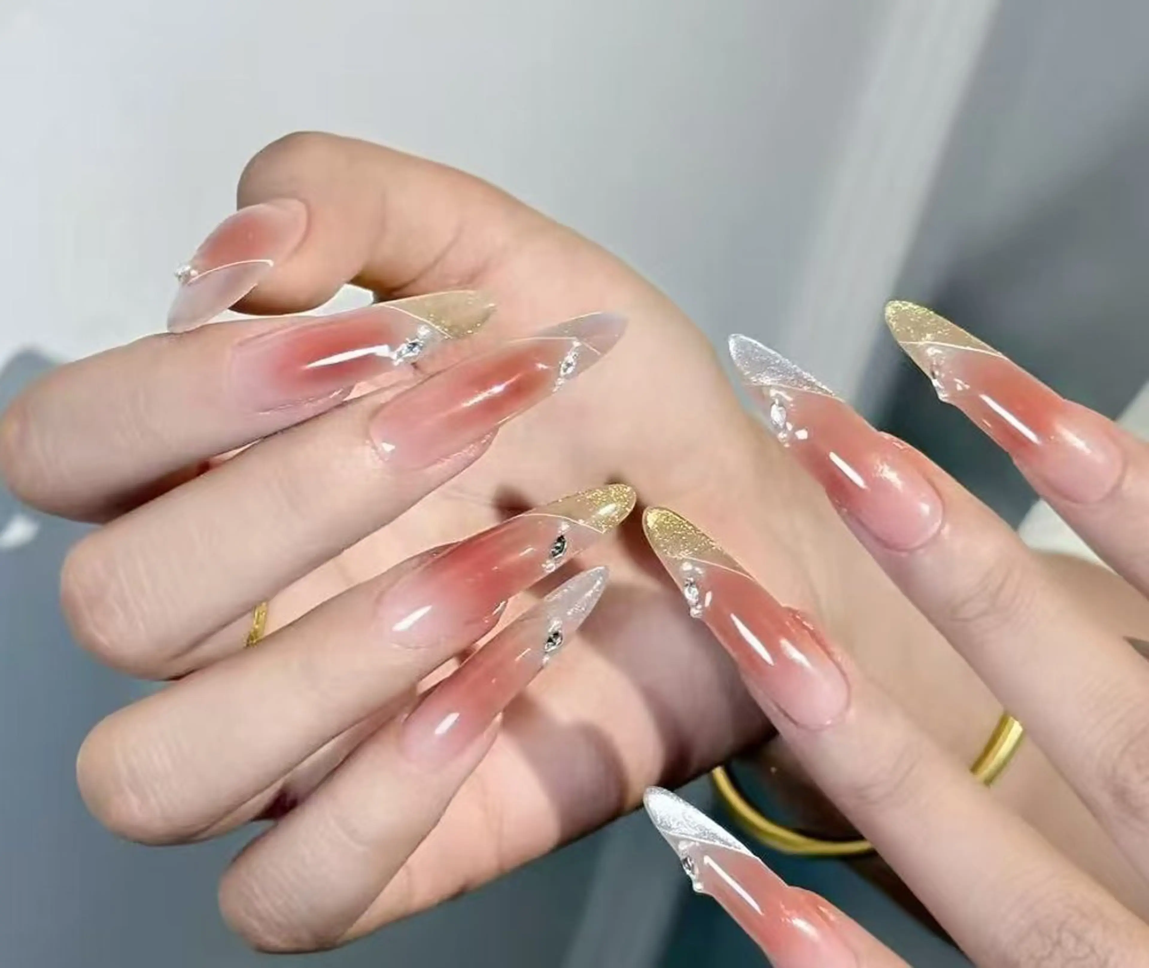 ネイル オーロラネイル フラワーネイル フットネイル フレンチネイル ジェルネイル ハンドネイル BabyYouMi ねねのネイルデザイン