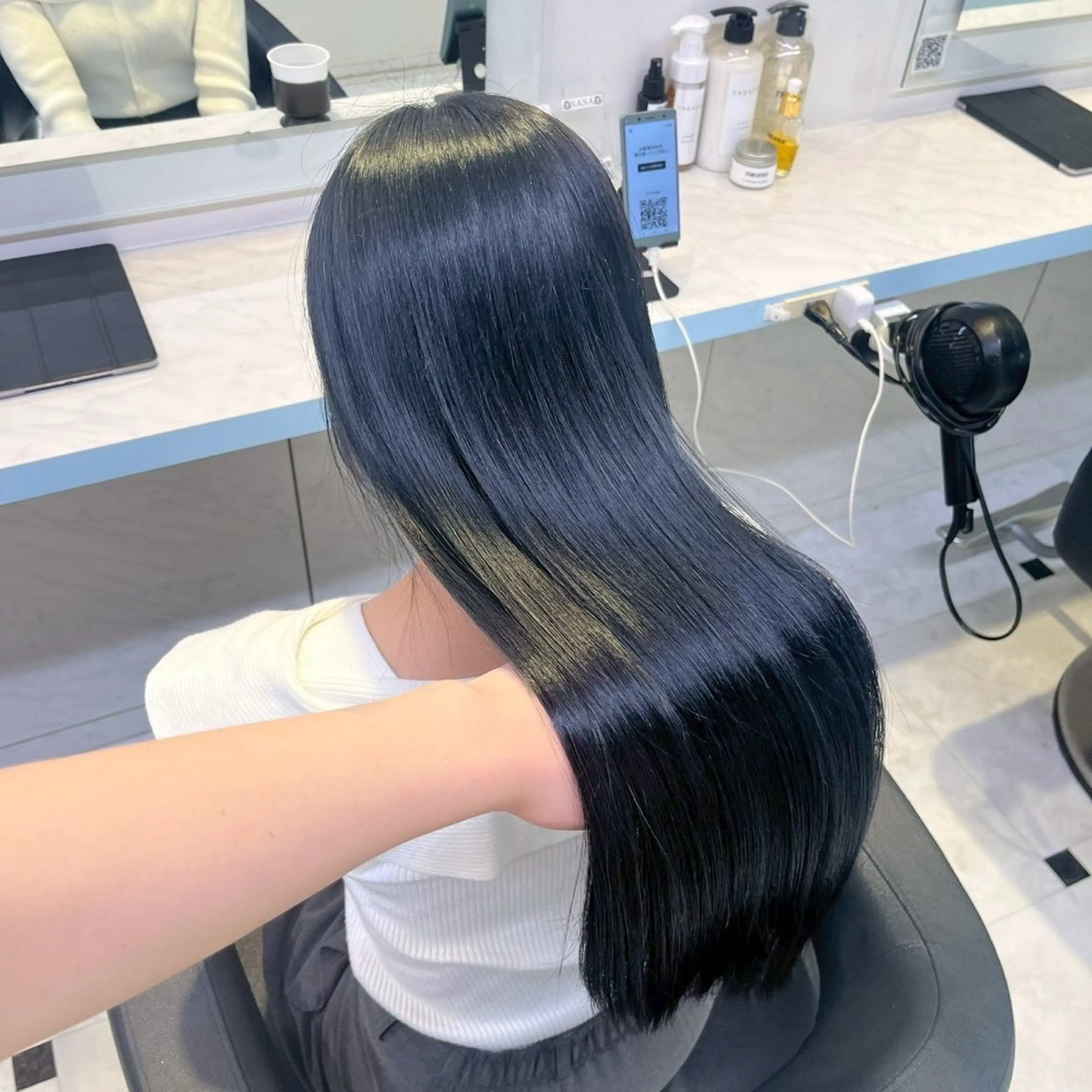 ロング カラー ヘアアレンジ メンズ ヘアカラー トリートメント 小高 咲蘭のヘアスタイル