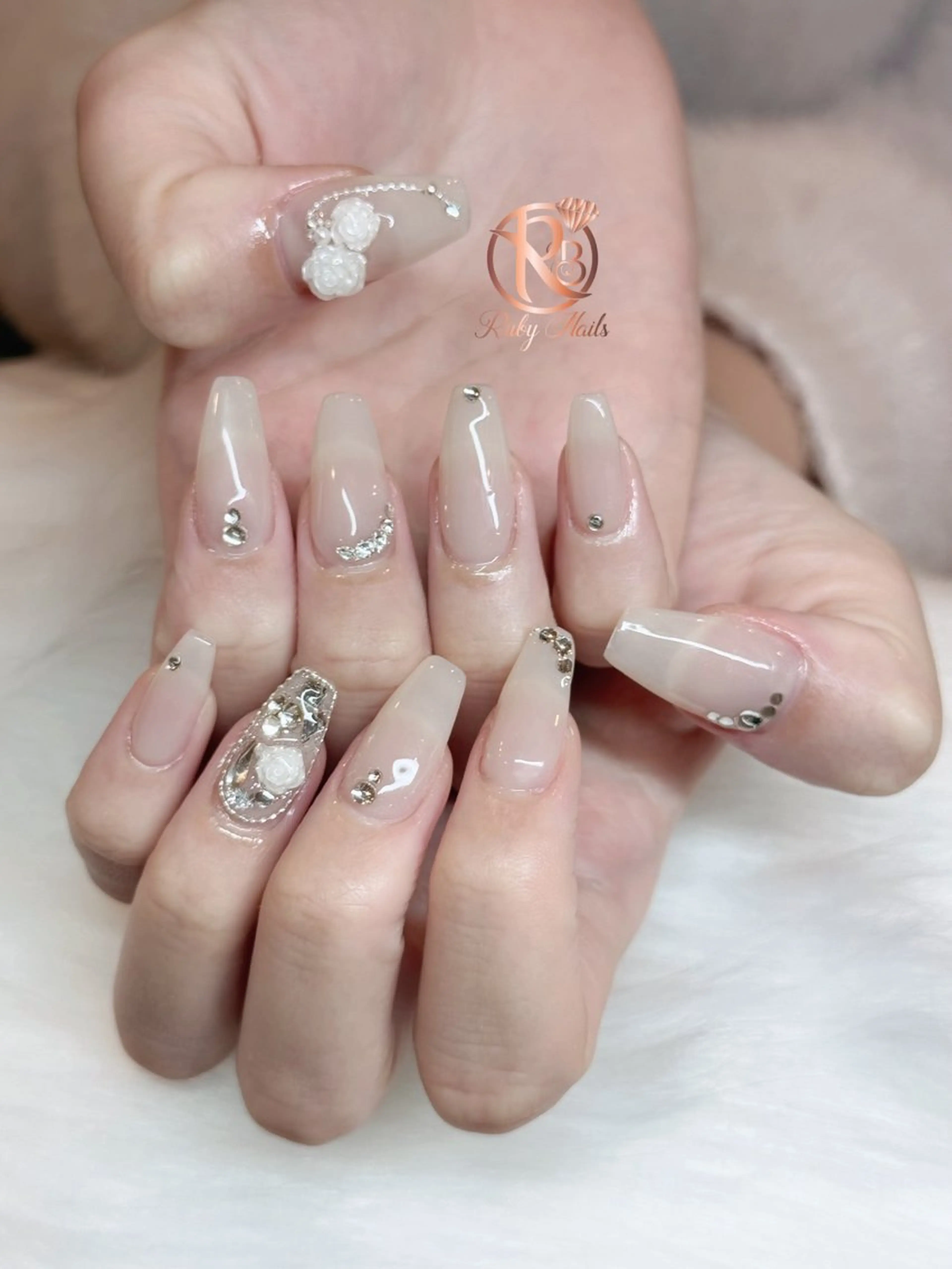 ネイル グラデーション キラキラネイル ピンク ハンドネイル RUBY Nail 日暮里店のネイルデザイン