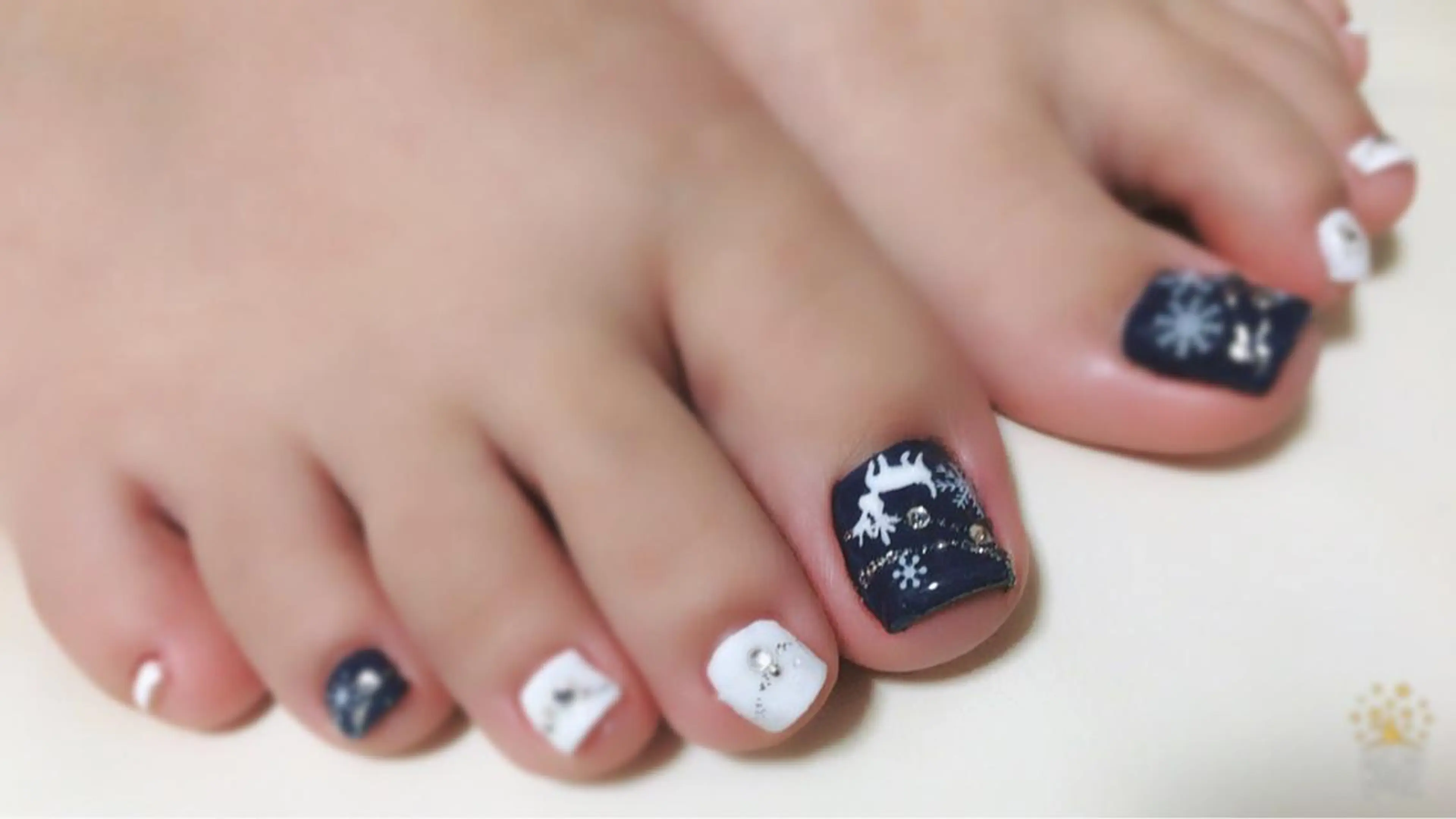 ネイル Aim* 深爪・自爪育成専門店のネイルデザイン