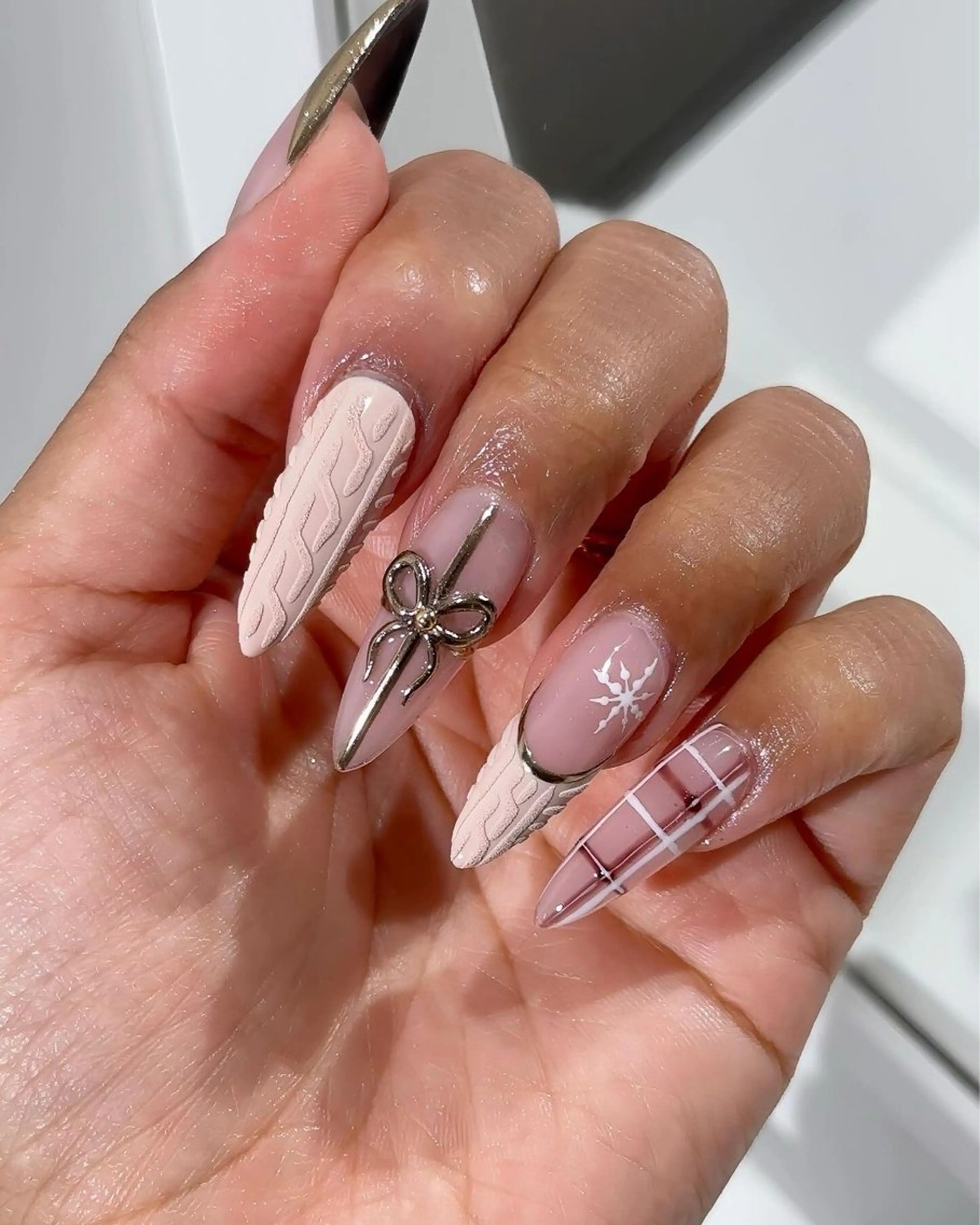 ネイル アートネイル 長さ出し ジェルネイル マグネットネイル ニュアンスネイル ハンドネイル Cloudy Chan Nailのネイルデザイン