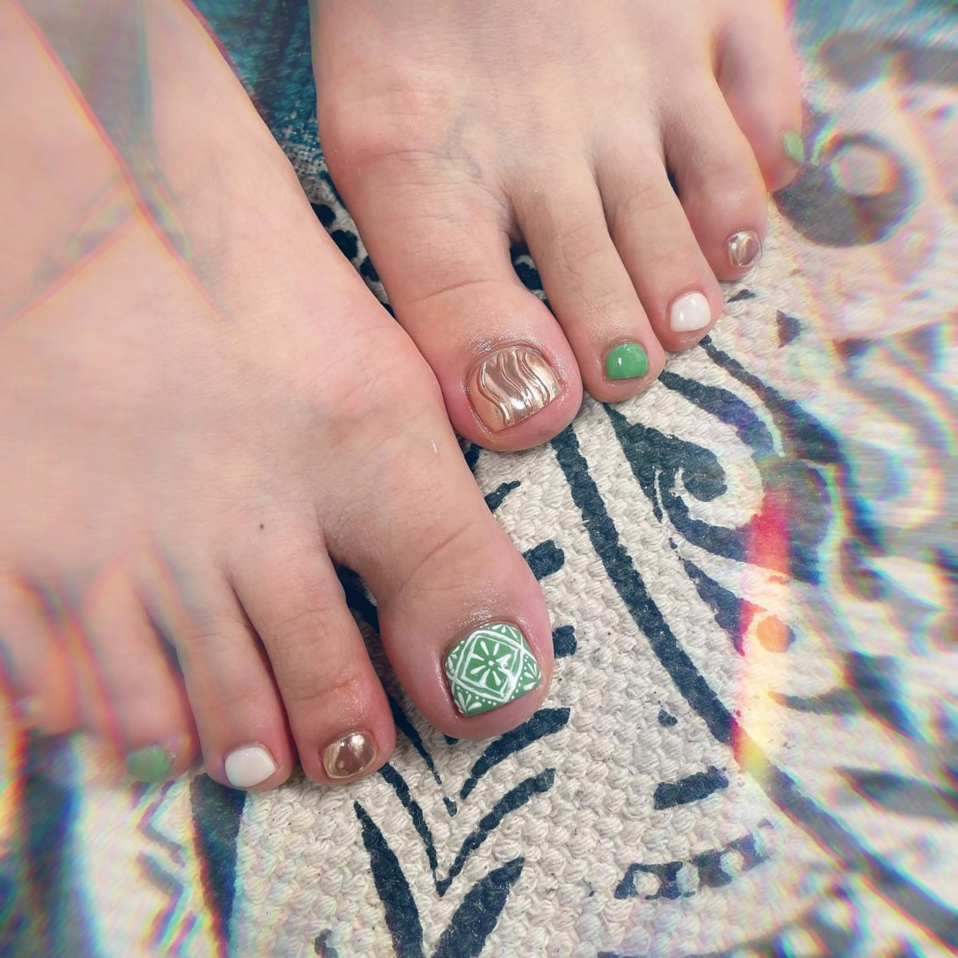 ミディアム カラー ネイル フットネイル 💎ビューティサロン 湘南　RIRAN💎のネイルデザイン