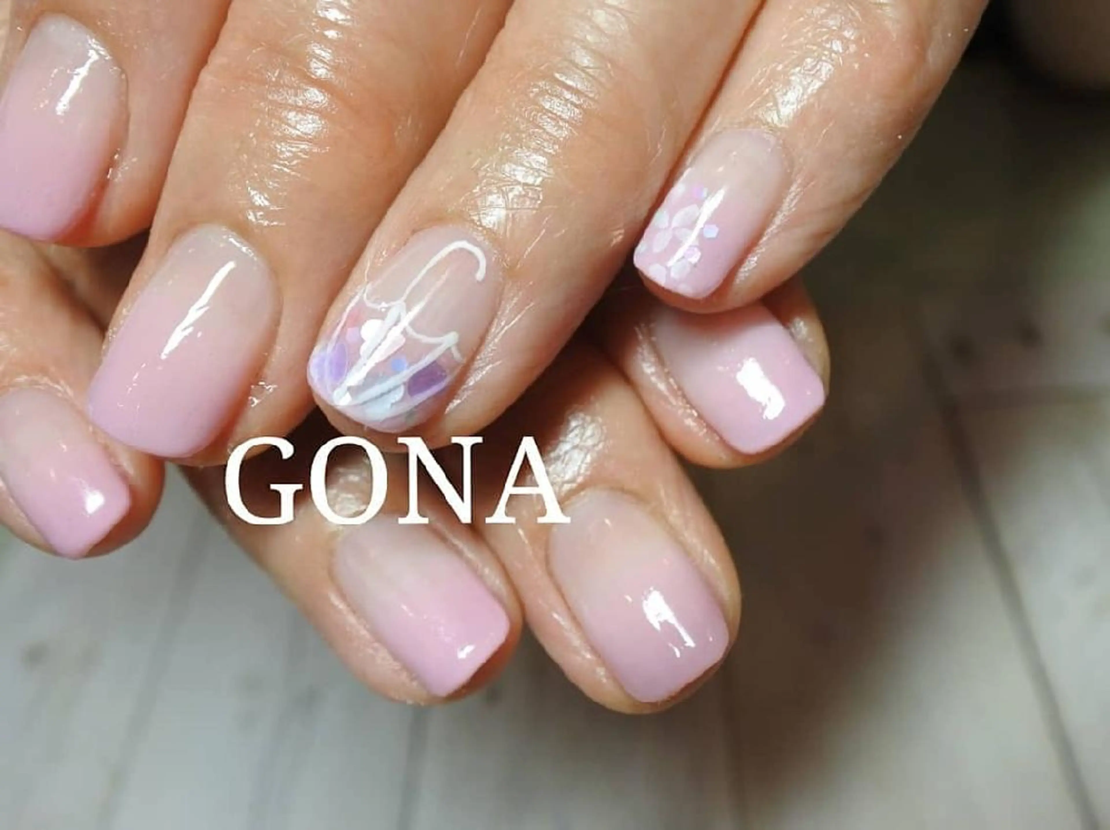 ネイル ネイルサロン& スクールGONAのネイルデザイン