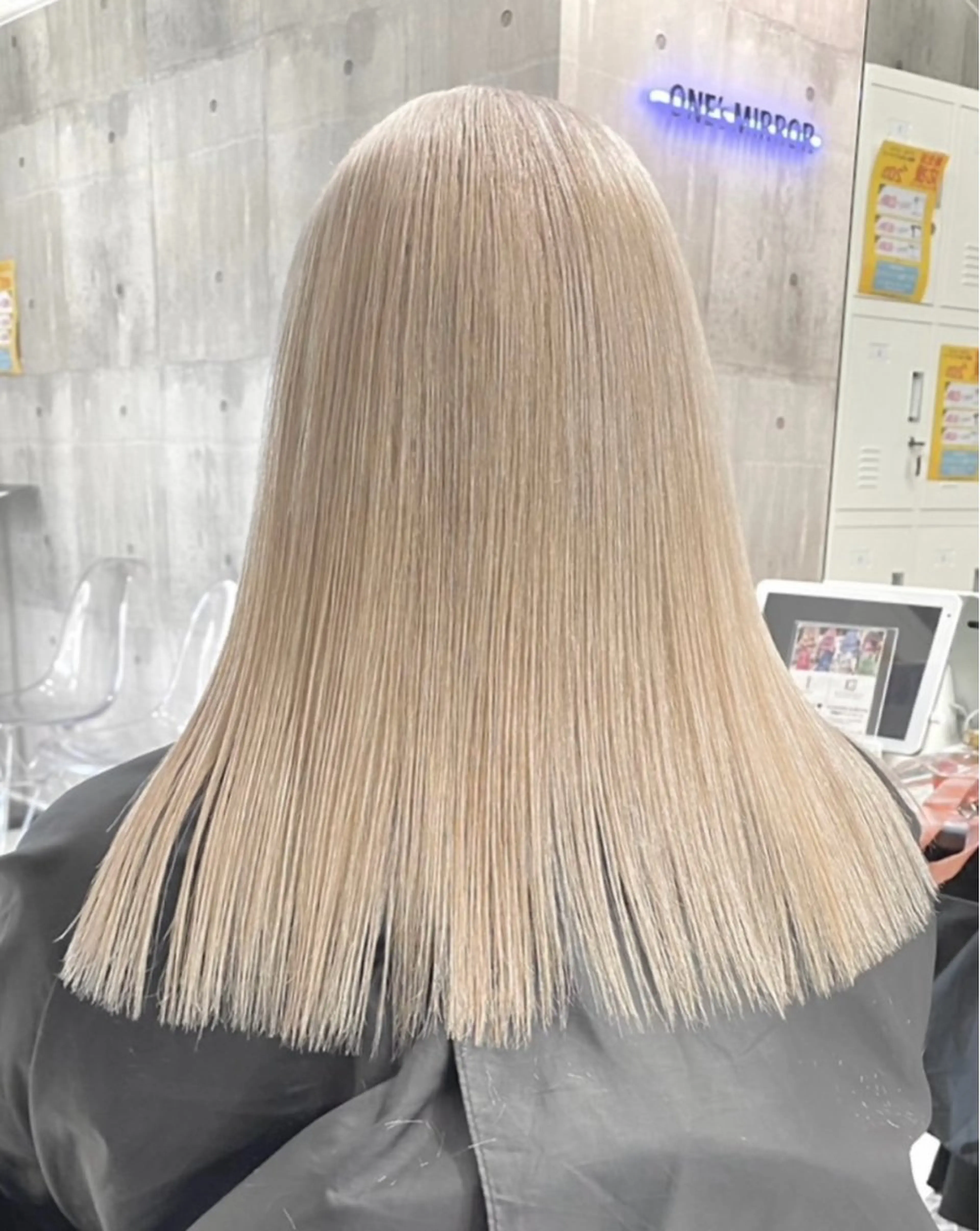 カラー ヘアカラー トリートメント ヘアセット HARUKA🖤 ハイトーンのヘアスタイル