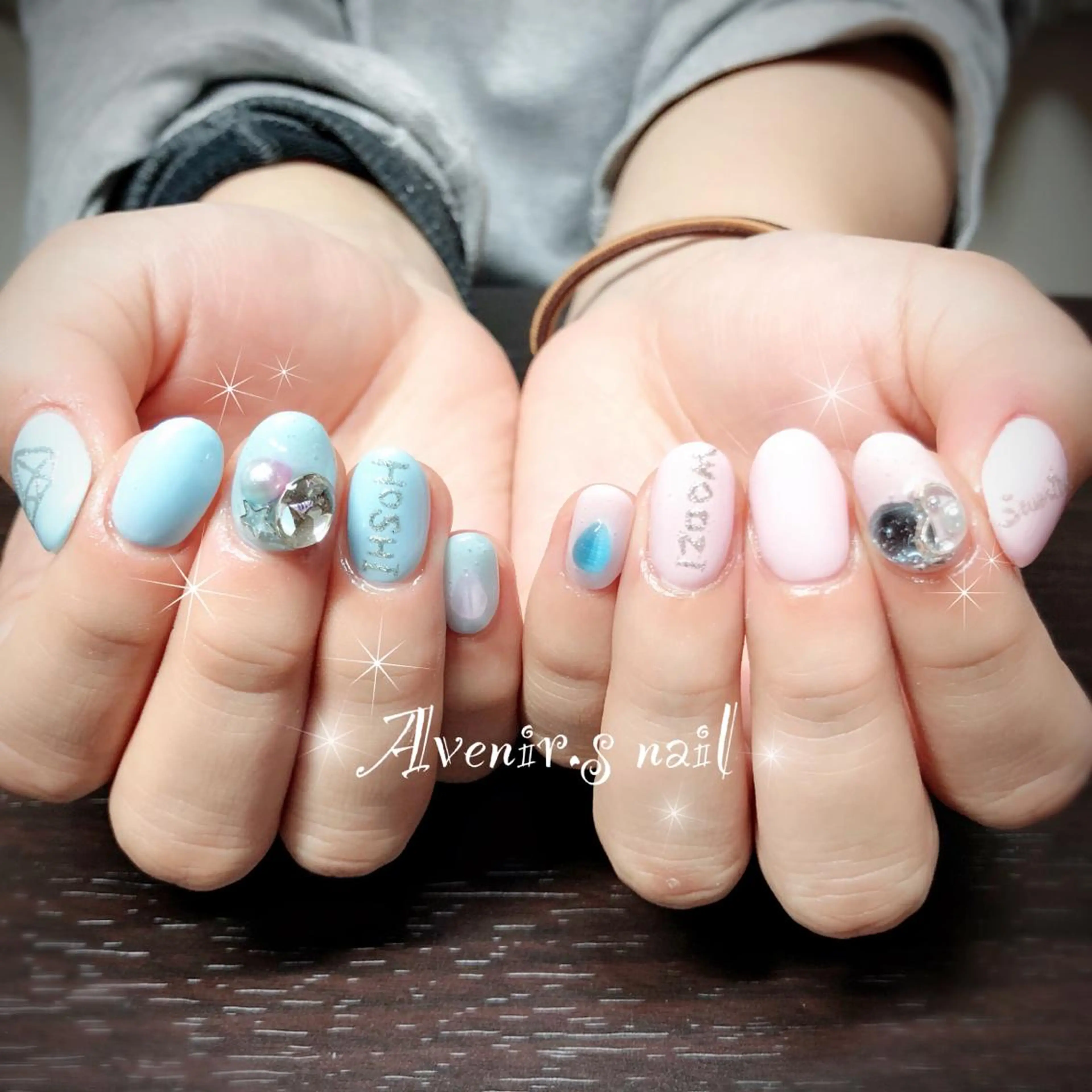 ネイル アートネイル Home Salon Avenir.のネイルデザイン