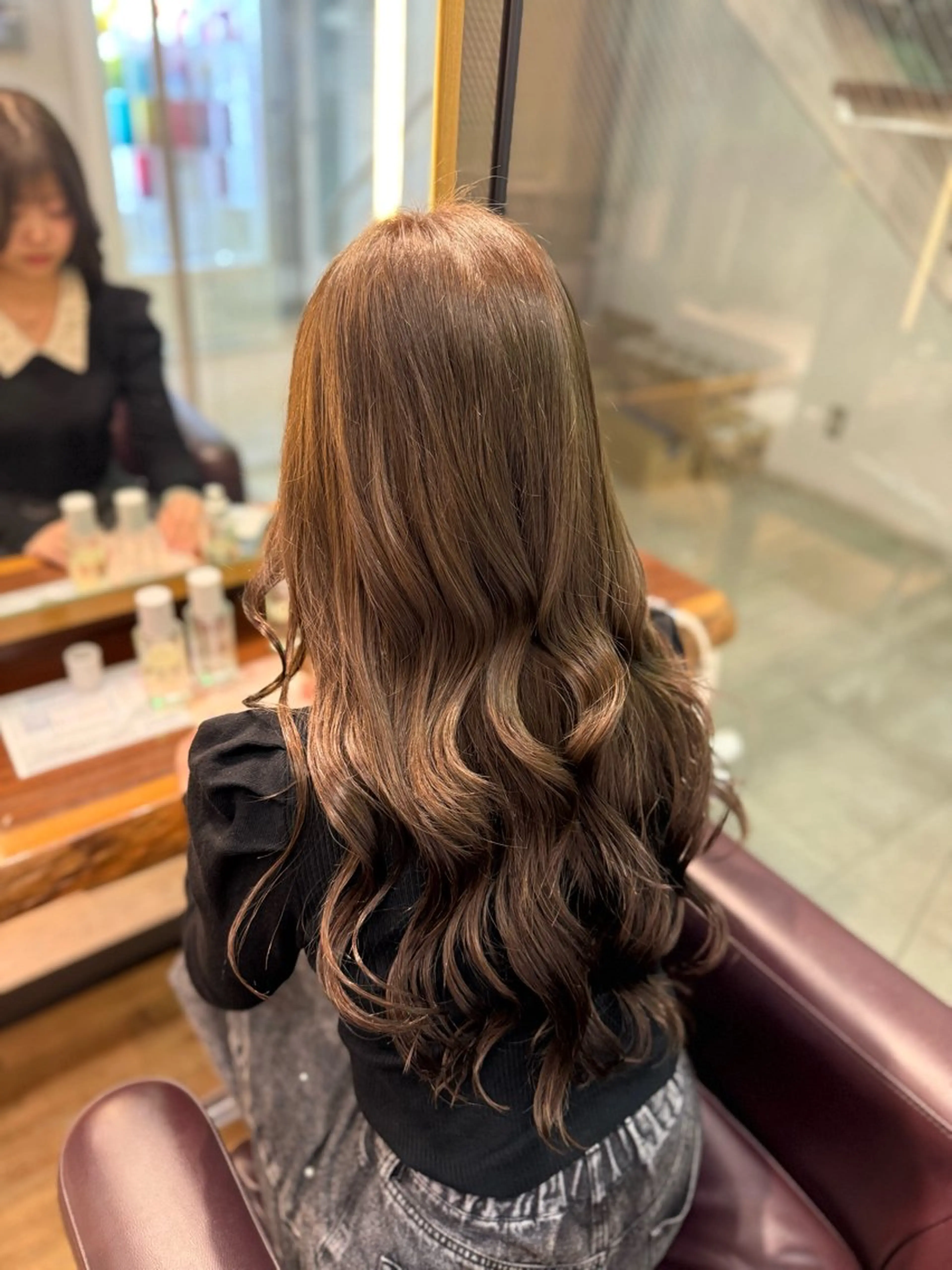 ロング ヘアカラー 𝐀𝐲𝐚𝐤𝐚 /艶髪/ストレートのヘアスタイル