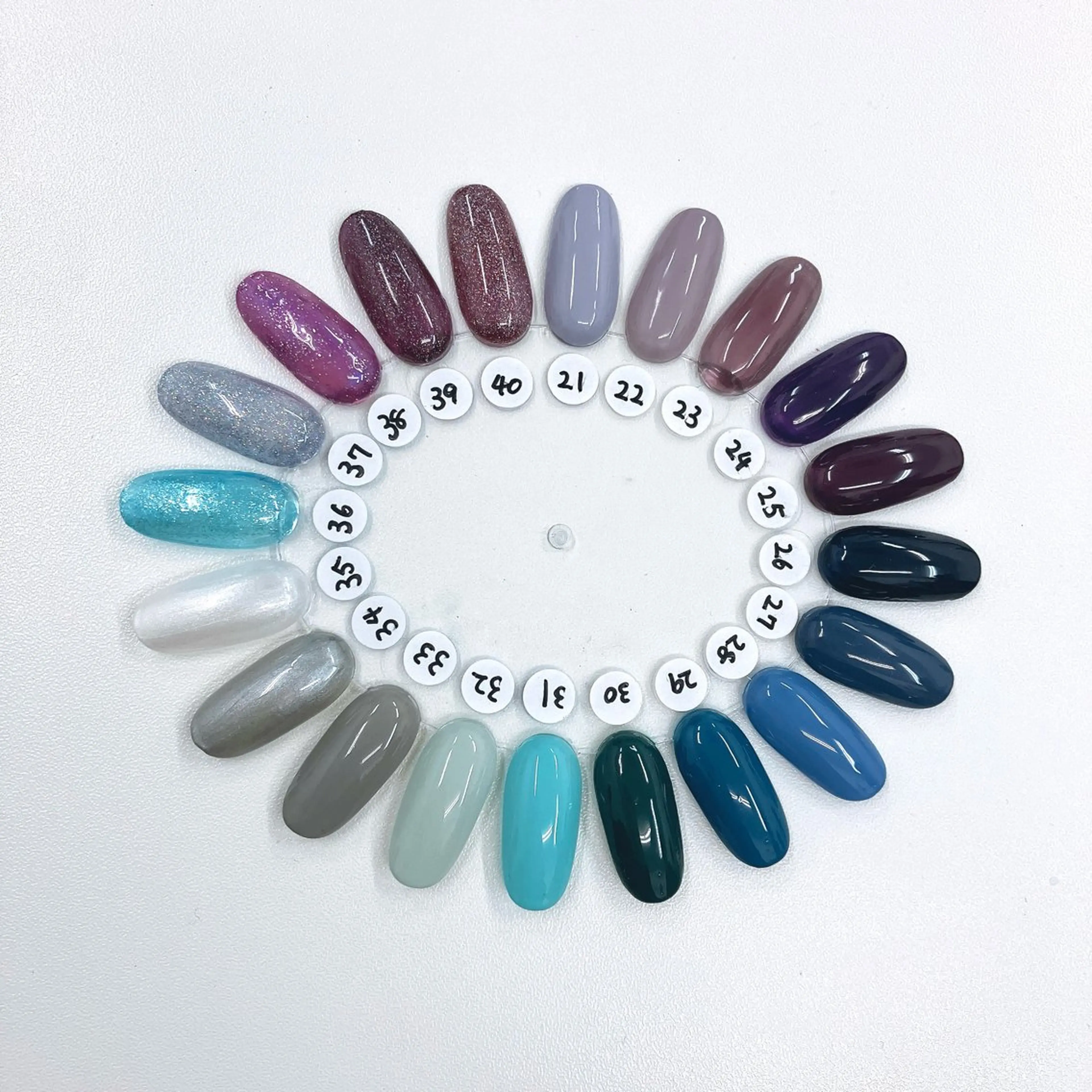 ネイル セプトアカデミー 岩崎のネイルデザイン