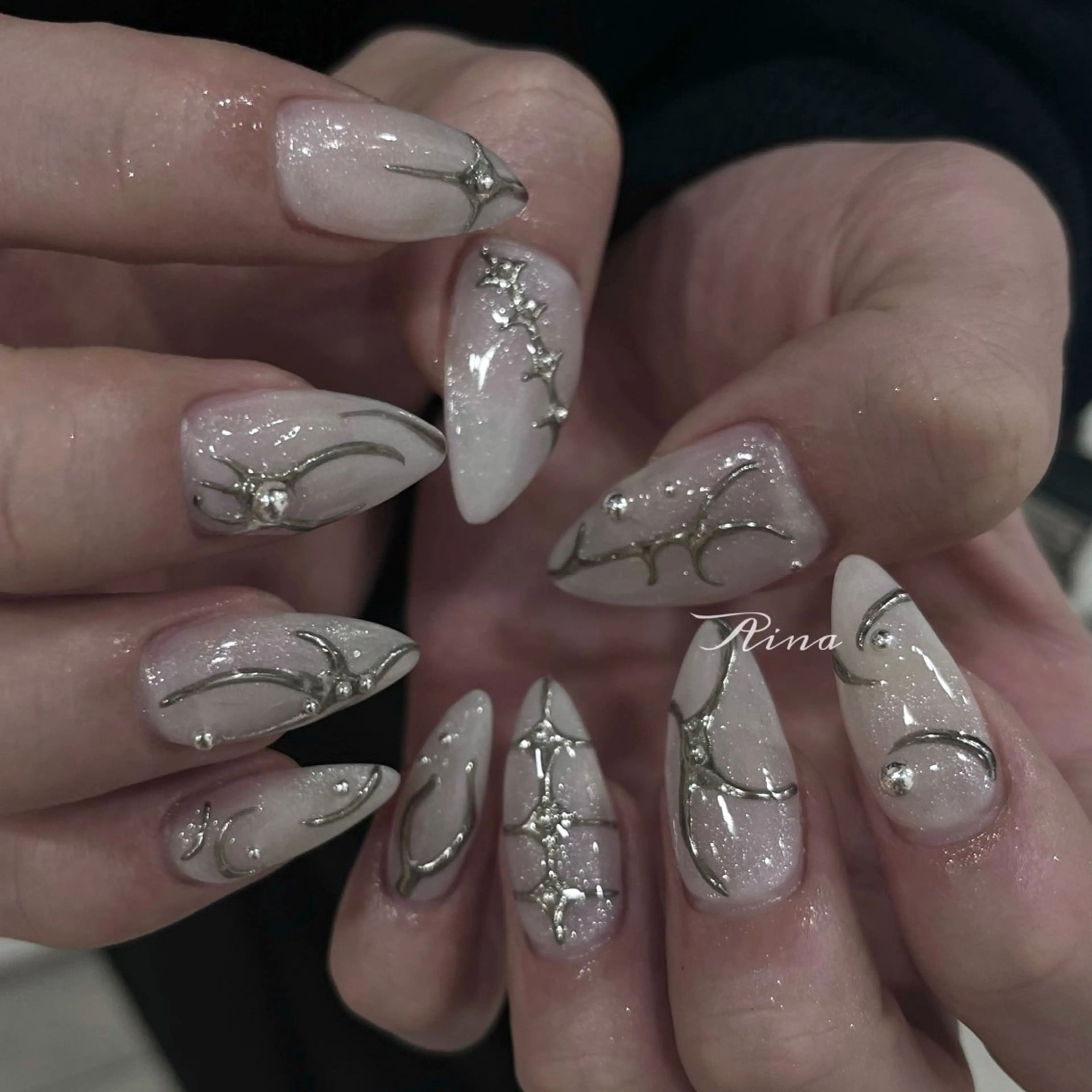 ネイル ハンドネイル moca  心斎橋店所属・moca心斎橋店 Aina🐈‍⬛🤍のネイルデザイン