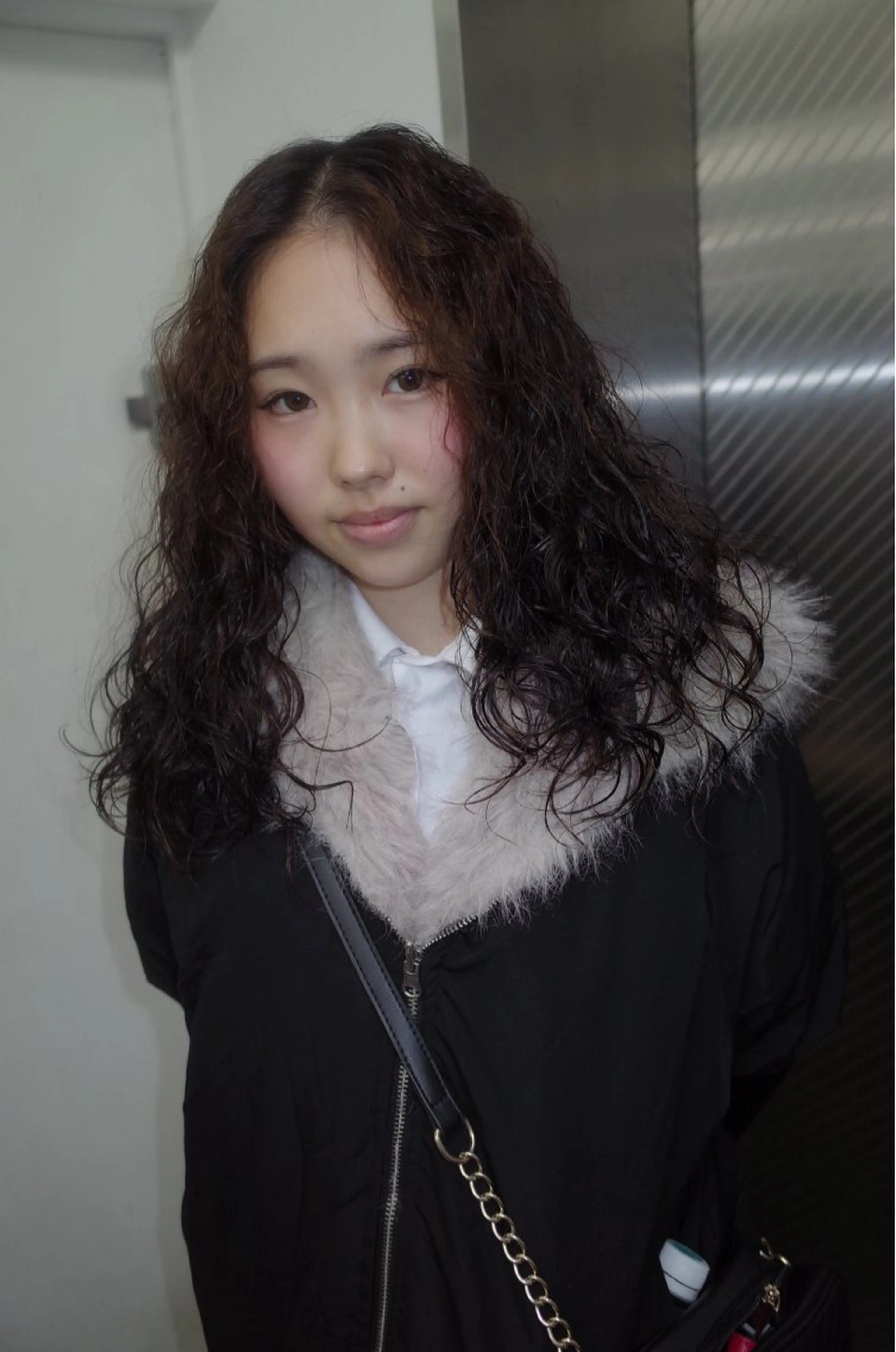 ロング パーマ スパイラルパーマ パーマ Momoka🪷 /ハイトーンのヘアスタイル