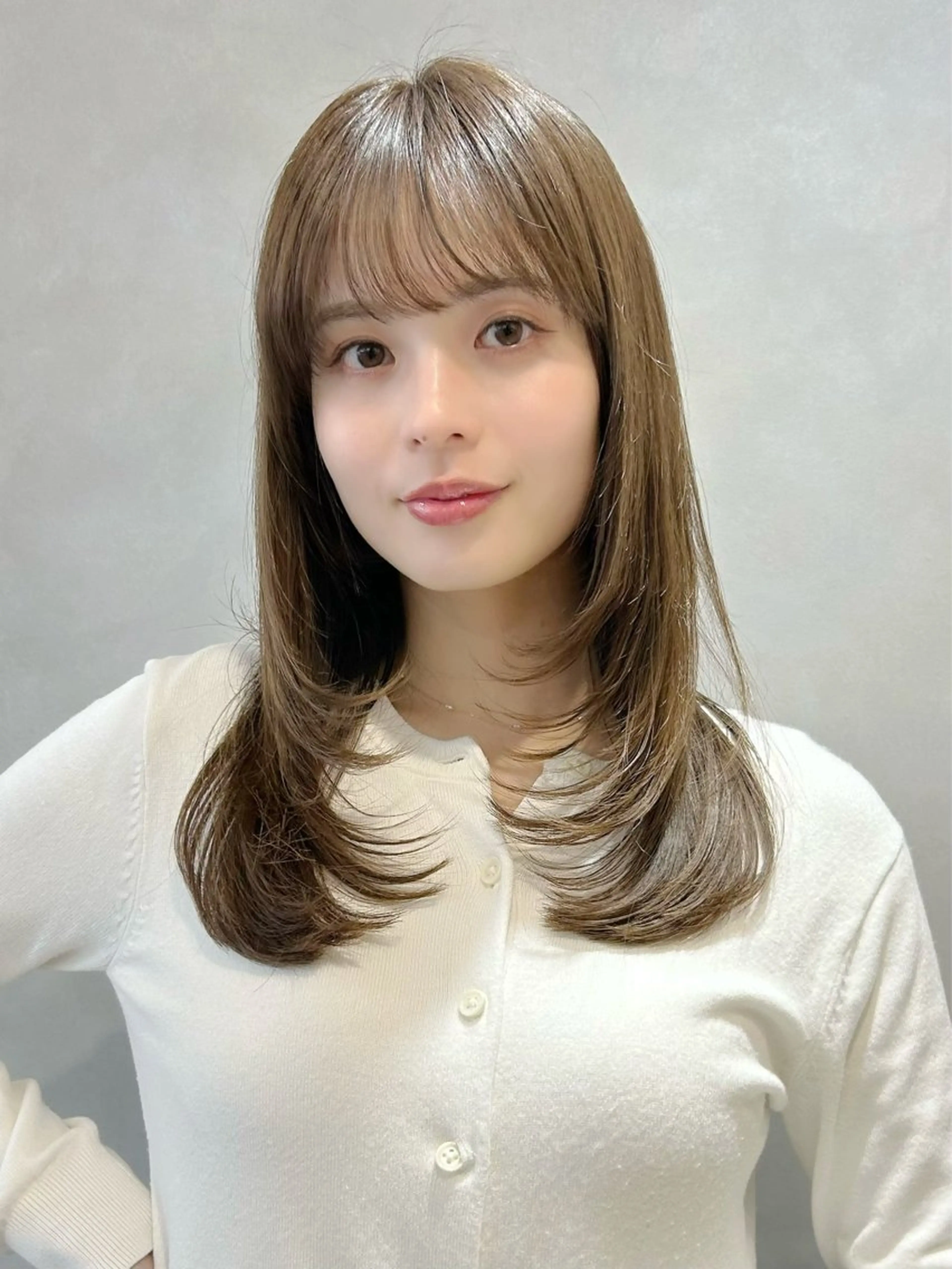 ミディアム カラー ミディアムレイヤー レイヤーカット カット ヘアカラー トリートメント 池袋レイヤーカット/ 顔まわりtaigaのヘアスタイル