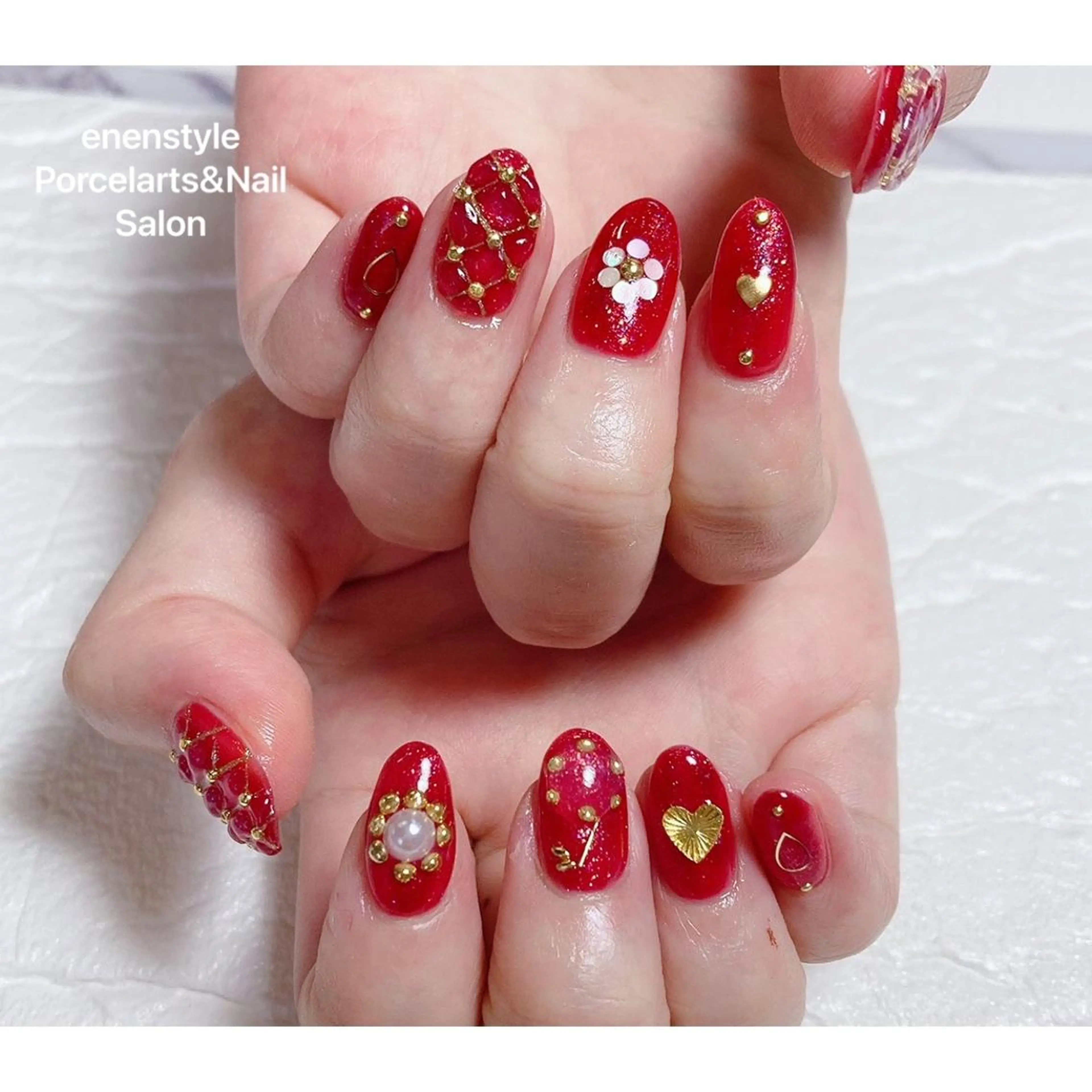 ミディアム ネイル ハンドネイル 👑enen style👑のネイルデザイン